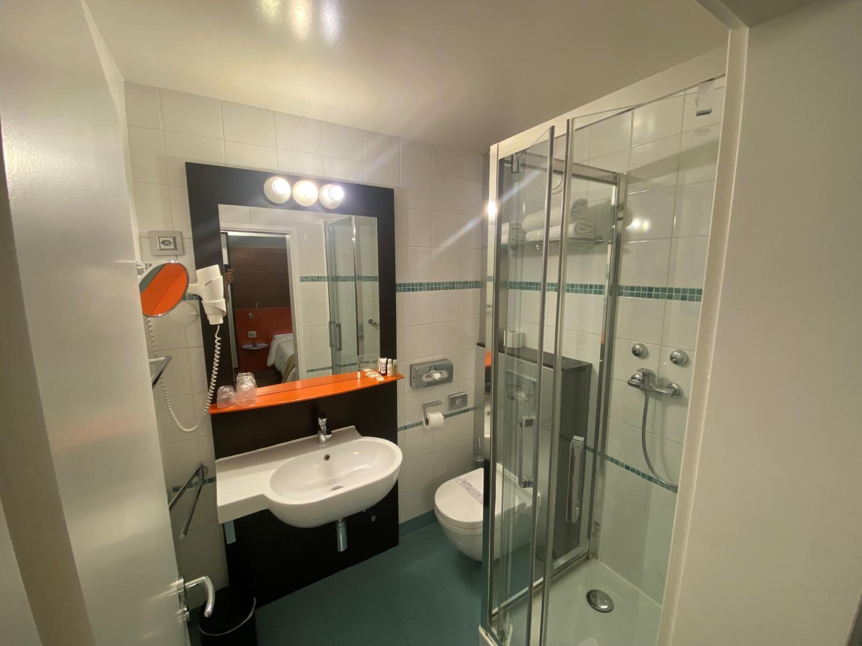 Geneva Vacations - Design Hotel f6 - Property Image 18