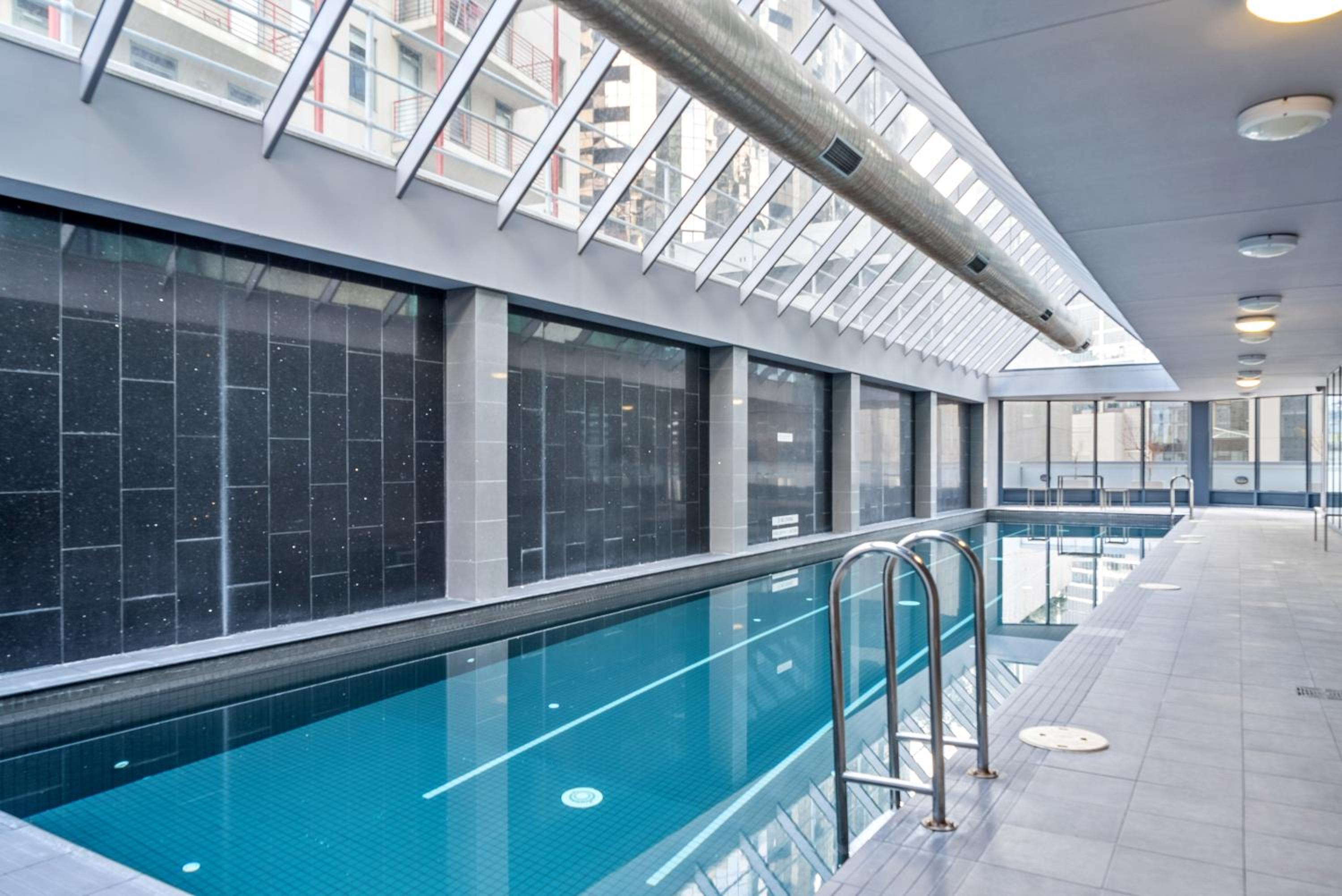 Southbank ONE - 2Br Apartment