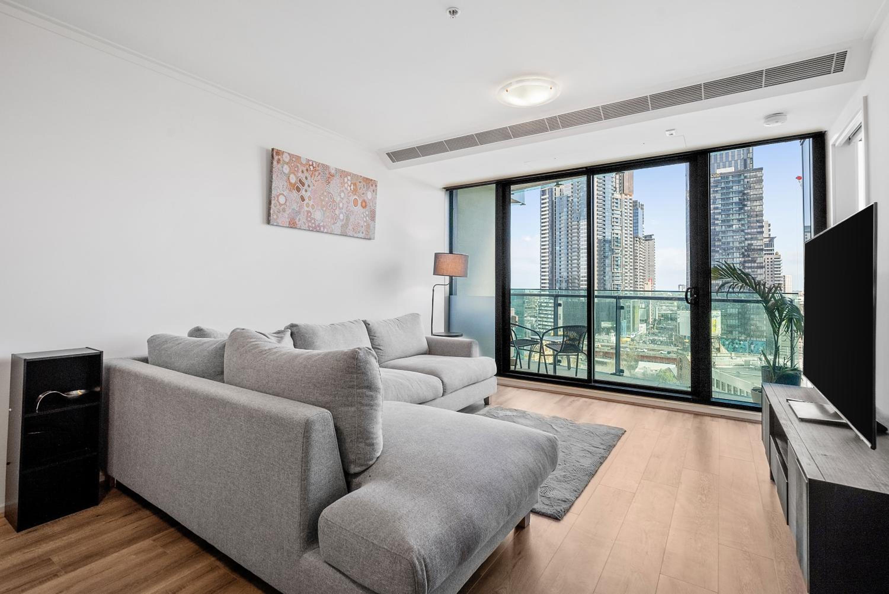 Southbank ONE - 2Br Apartment