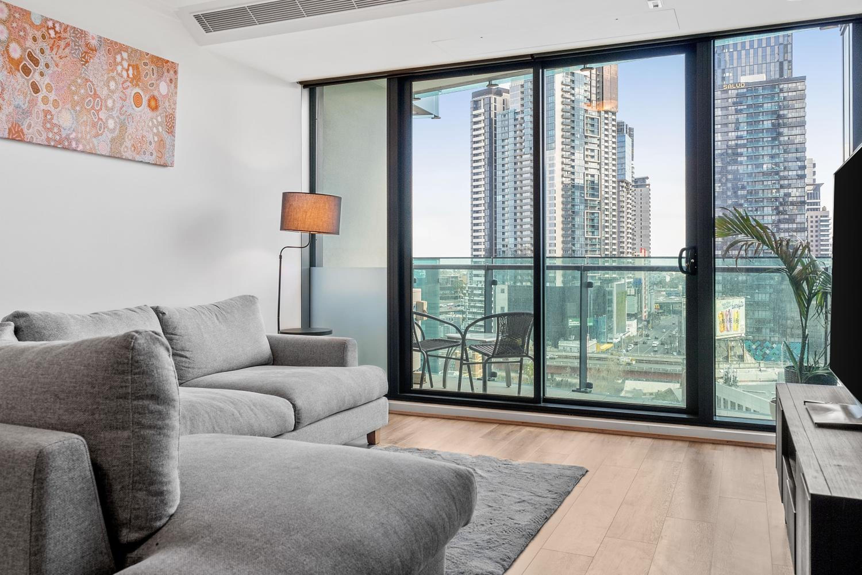 Southbank ONE - 2Br Apartment