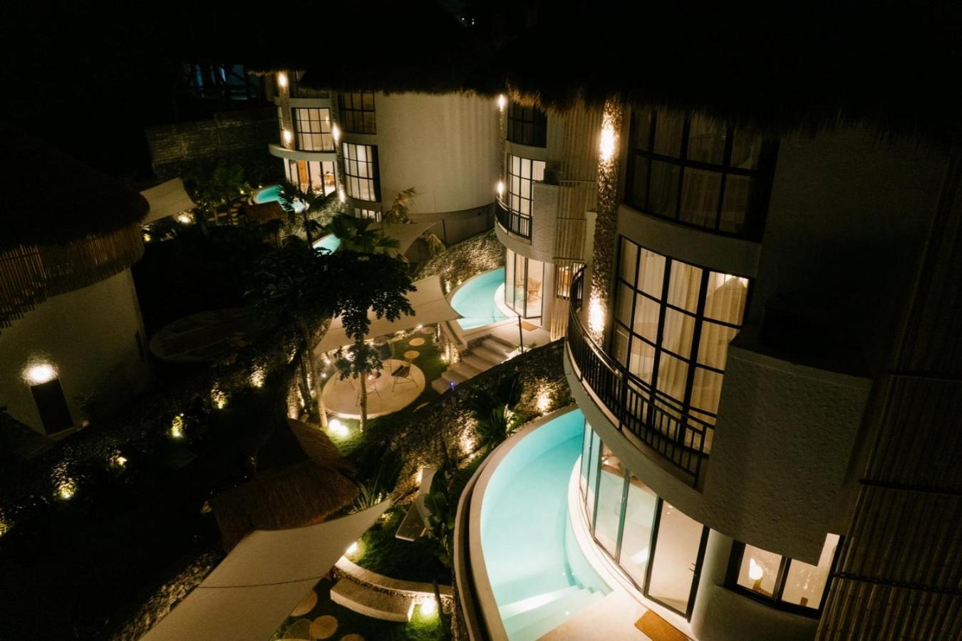 Hillstone Luxury Village view 4