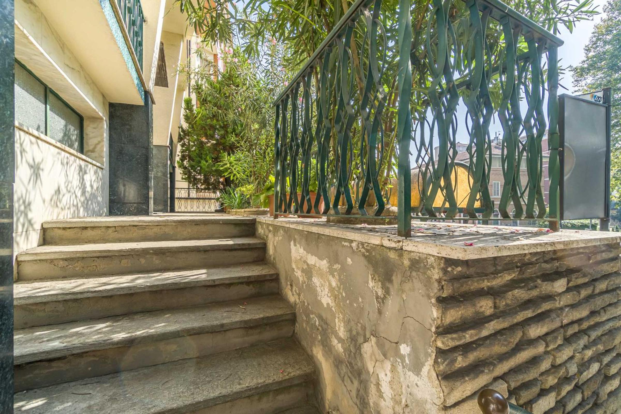 GuestHost - Comfy Apartment with Private Parking view 2