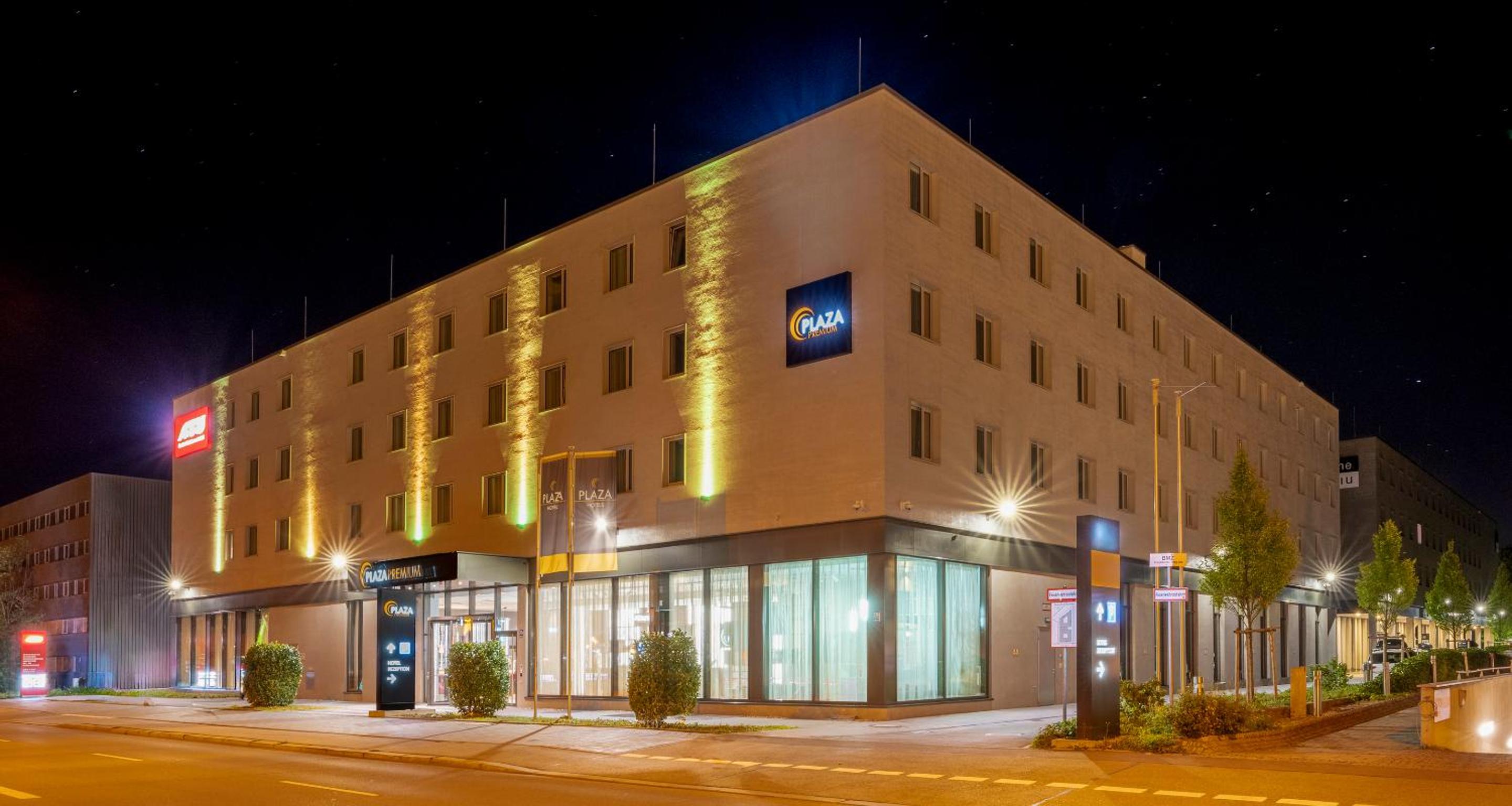 PLAZA Premium München en Munich — building