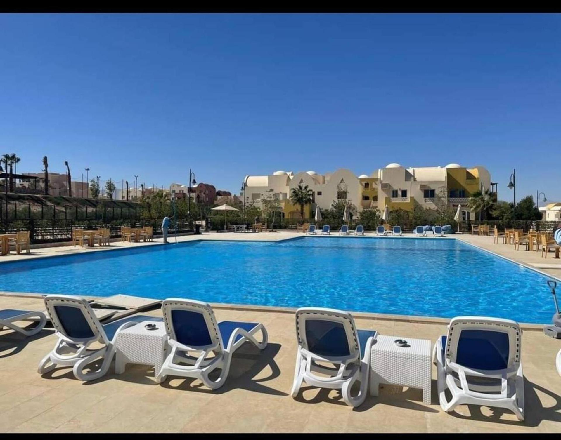 2-Bed property in Makadi Heights view 4