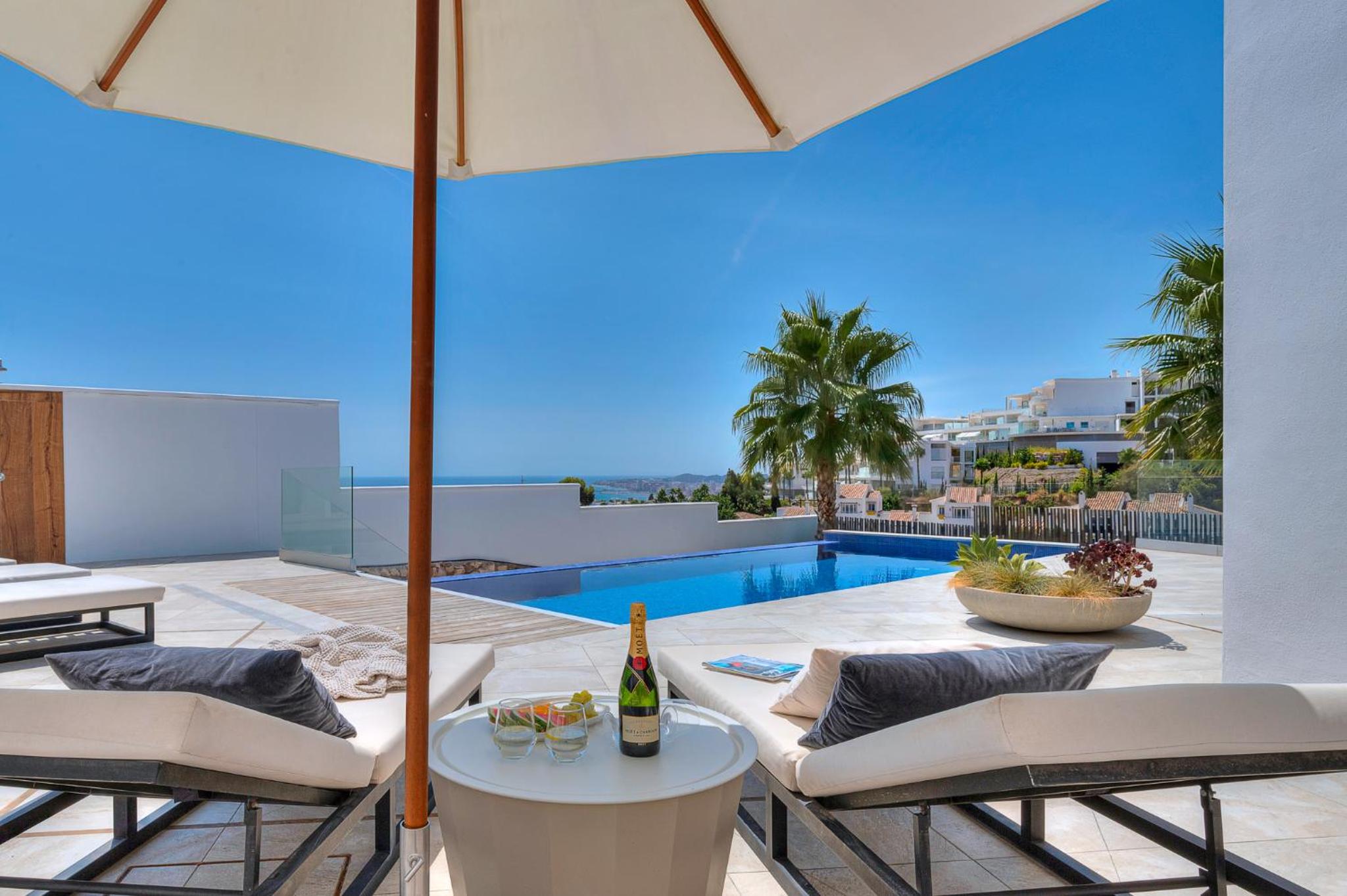 Luxury stay in Villa Capellania.