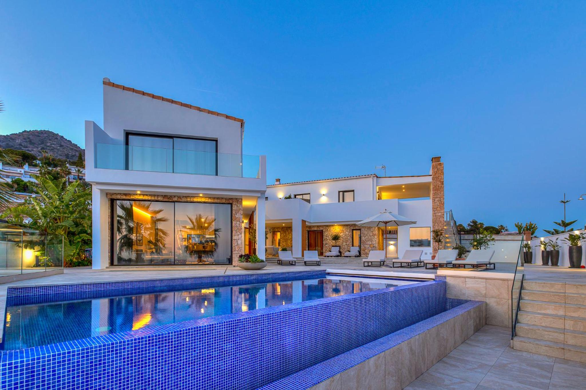 Luxury stay in Villa Capellania.