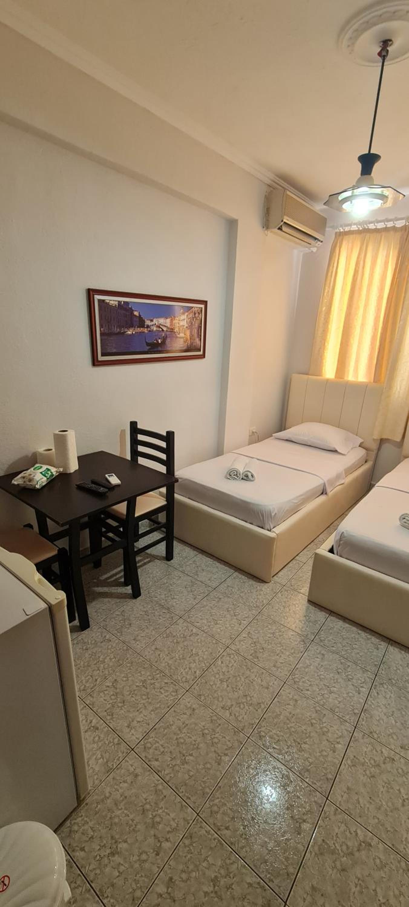 Economy room 1