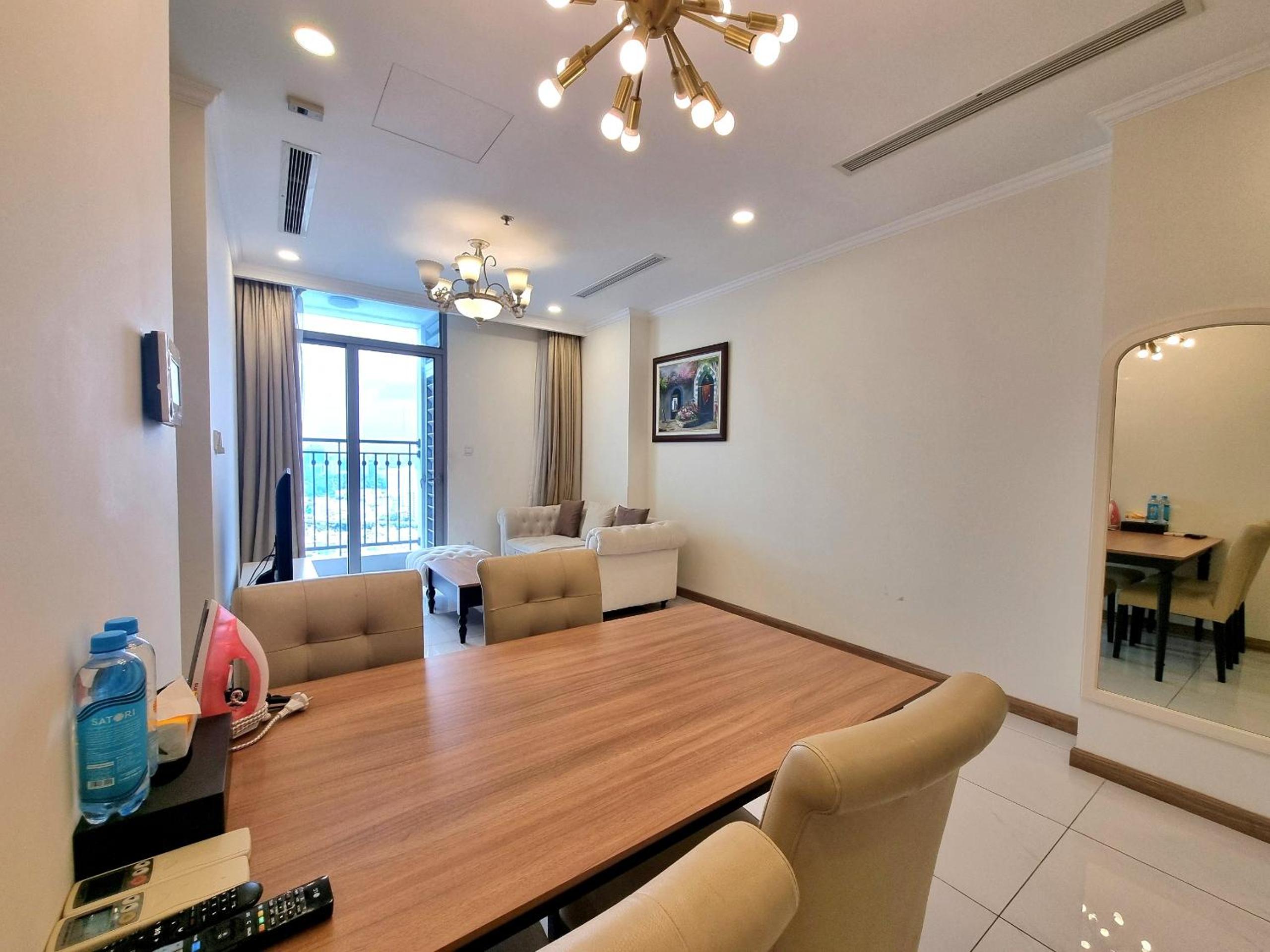 Vinhomes Central Park - Luxury 1,2,3,4 bedroom apartments - Khu đô thị ven sông đẹp nhất TP HCM