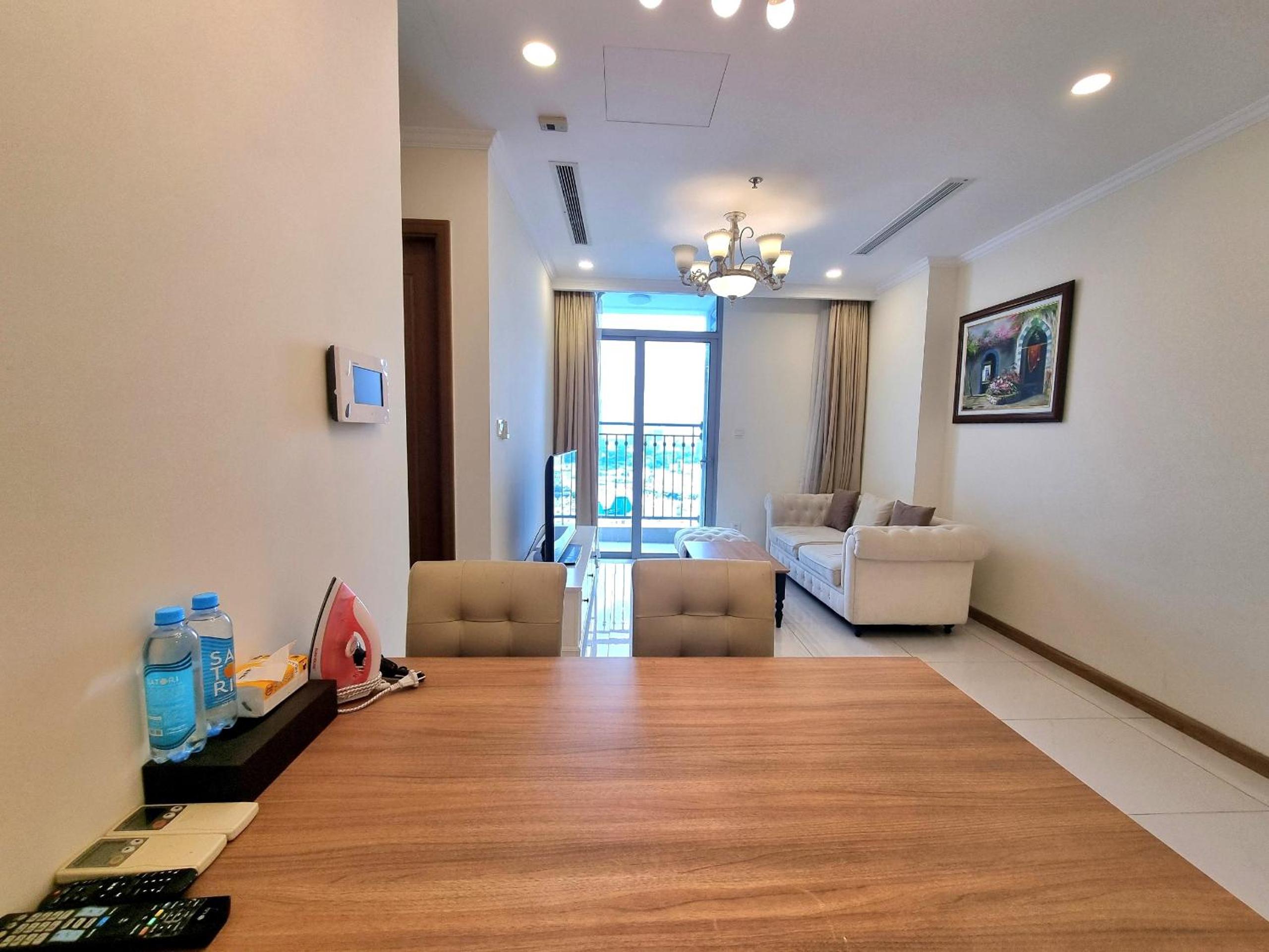 Vinhomes Central Park - Luxury 1,2,3,4 bedroom apartments - Khu đô thị ven sông đẹp nhất TP HCM