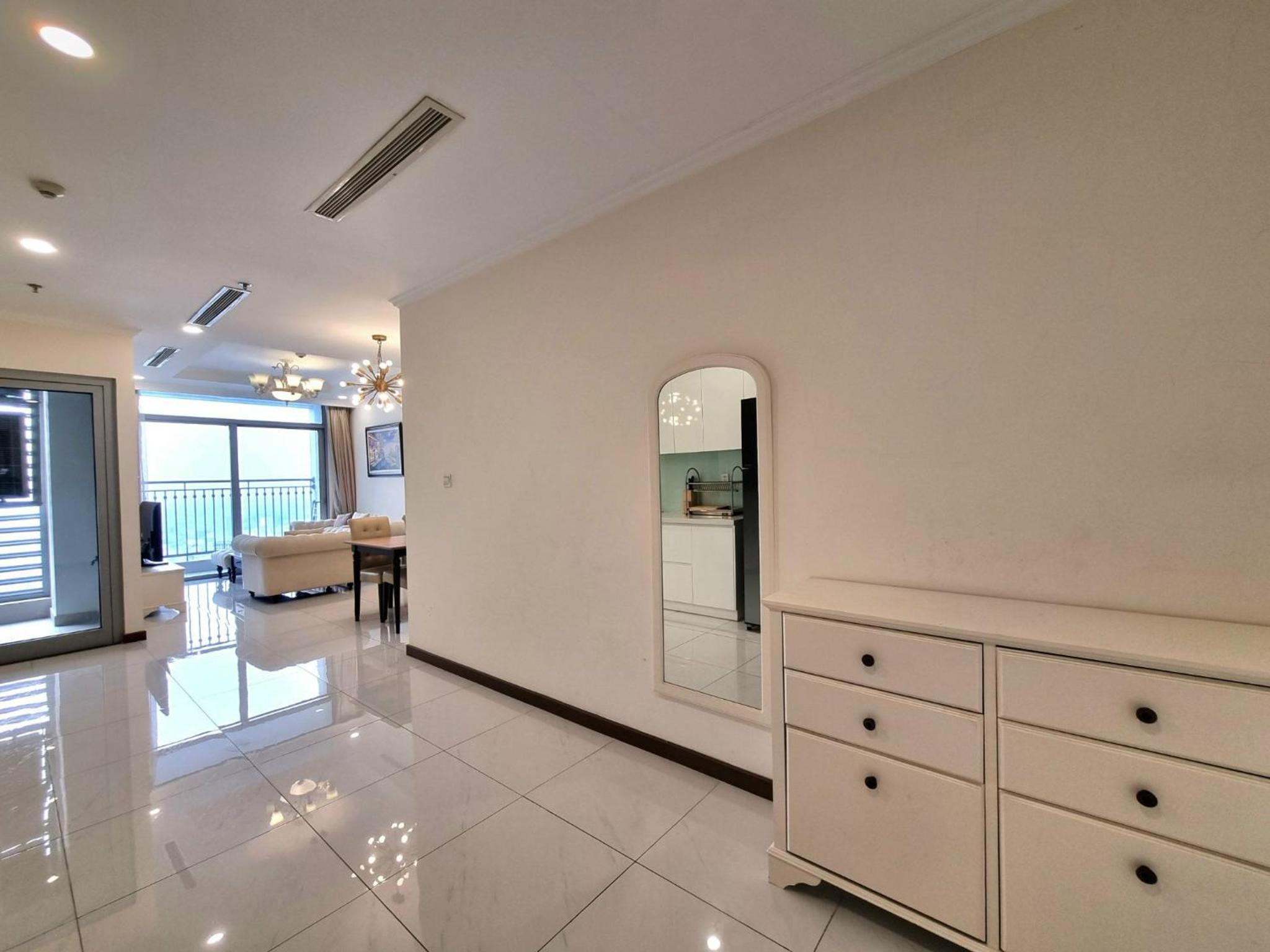 Vinhomes Central Park - Luxury 1,2,3,4 bedroom apartments - Khu đô thị ven sông đẹp nhất TP HCM