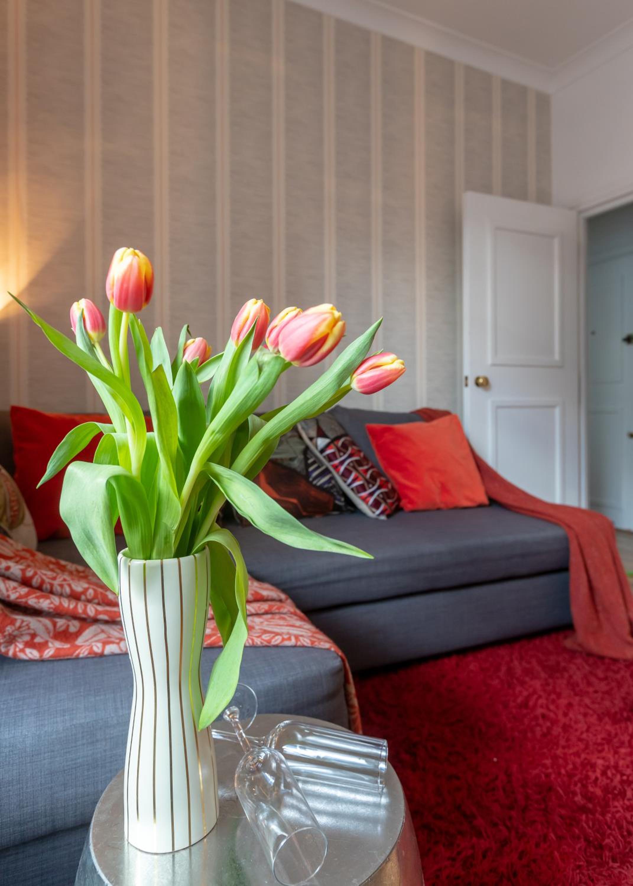 The Wanderlust in the Heart of Covent Garden - 1BR Apartment sleeps 4 - Near Tube - Tesco and Restaurants
