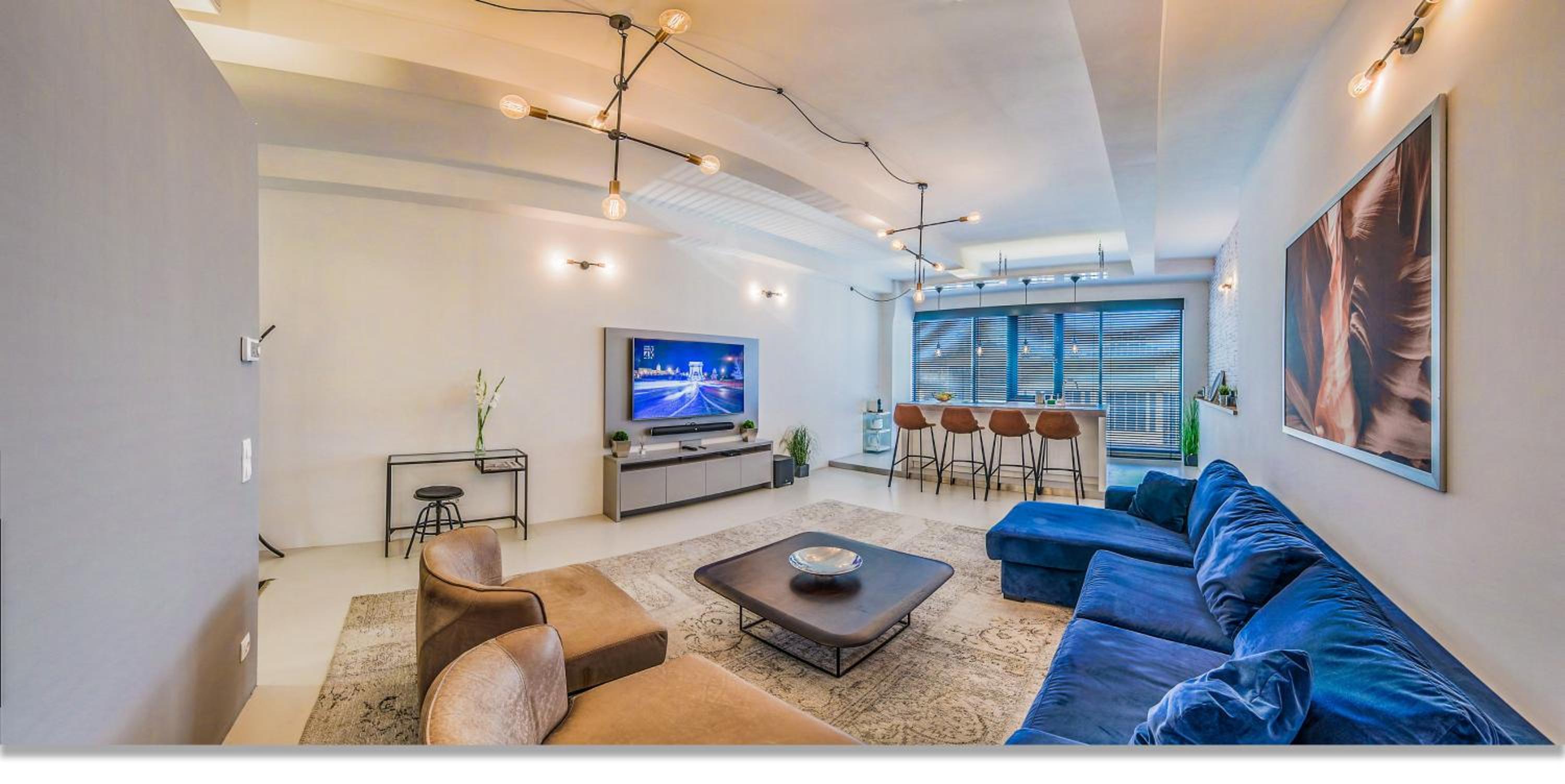 LOFT Astoria by Vagabond