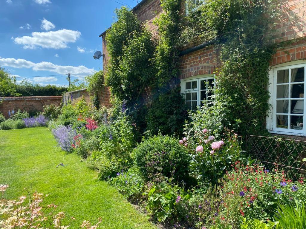 Garden Cottage B&b view 2