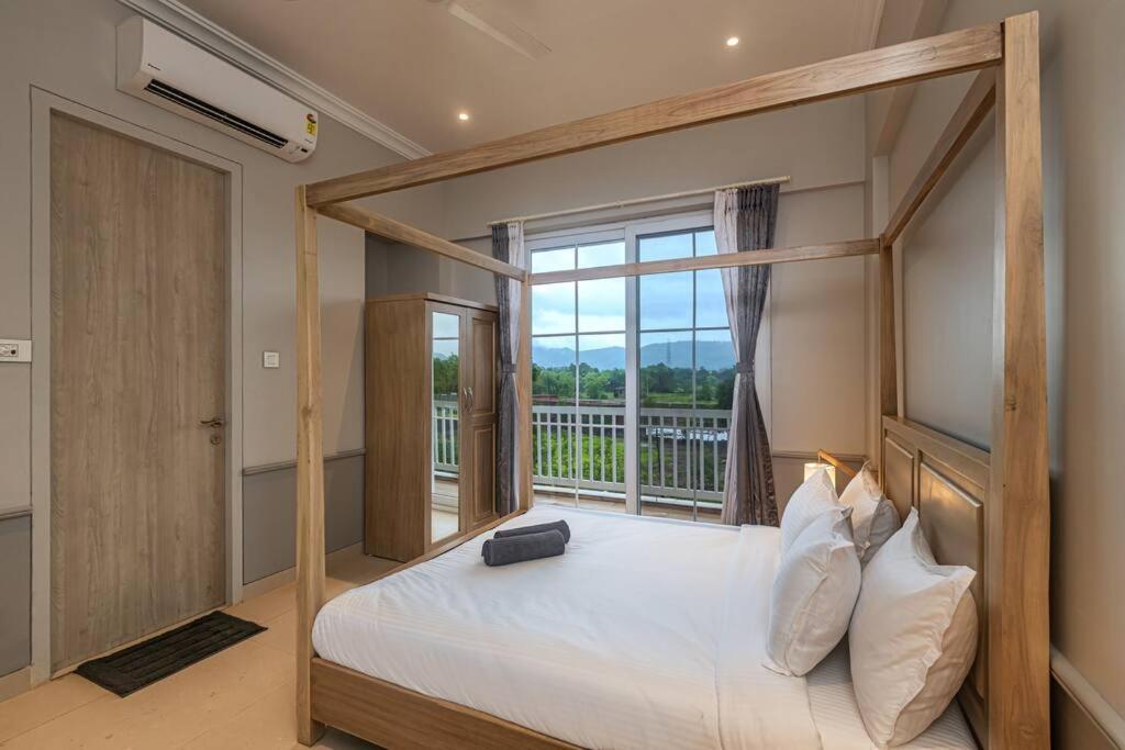 Spanish County Villa 9 By Stayscape Villas view 3