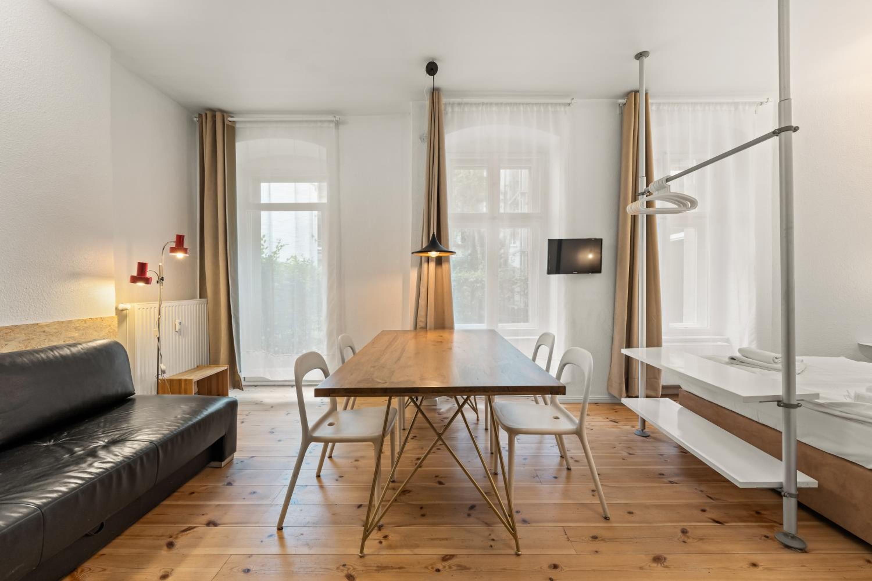Mooeve Boxi Studios