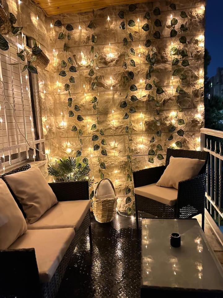 Luxury 2 Balcony Centrally Located view 2