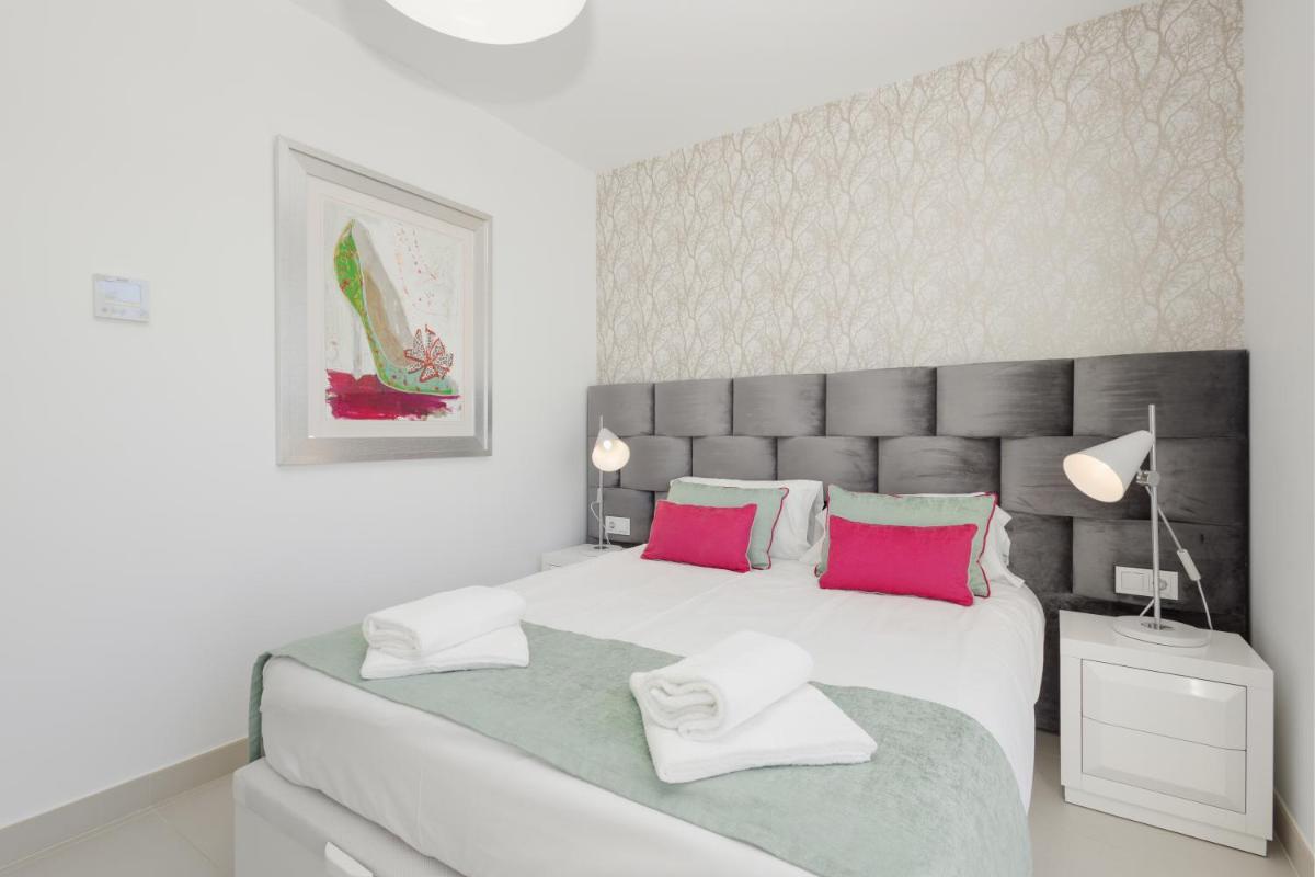 Luxury Duplex Penthouse with sea views walking distance to the beach in Los Miradores del Sol view 4