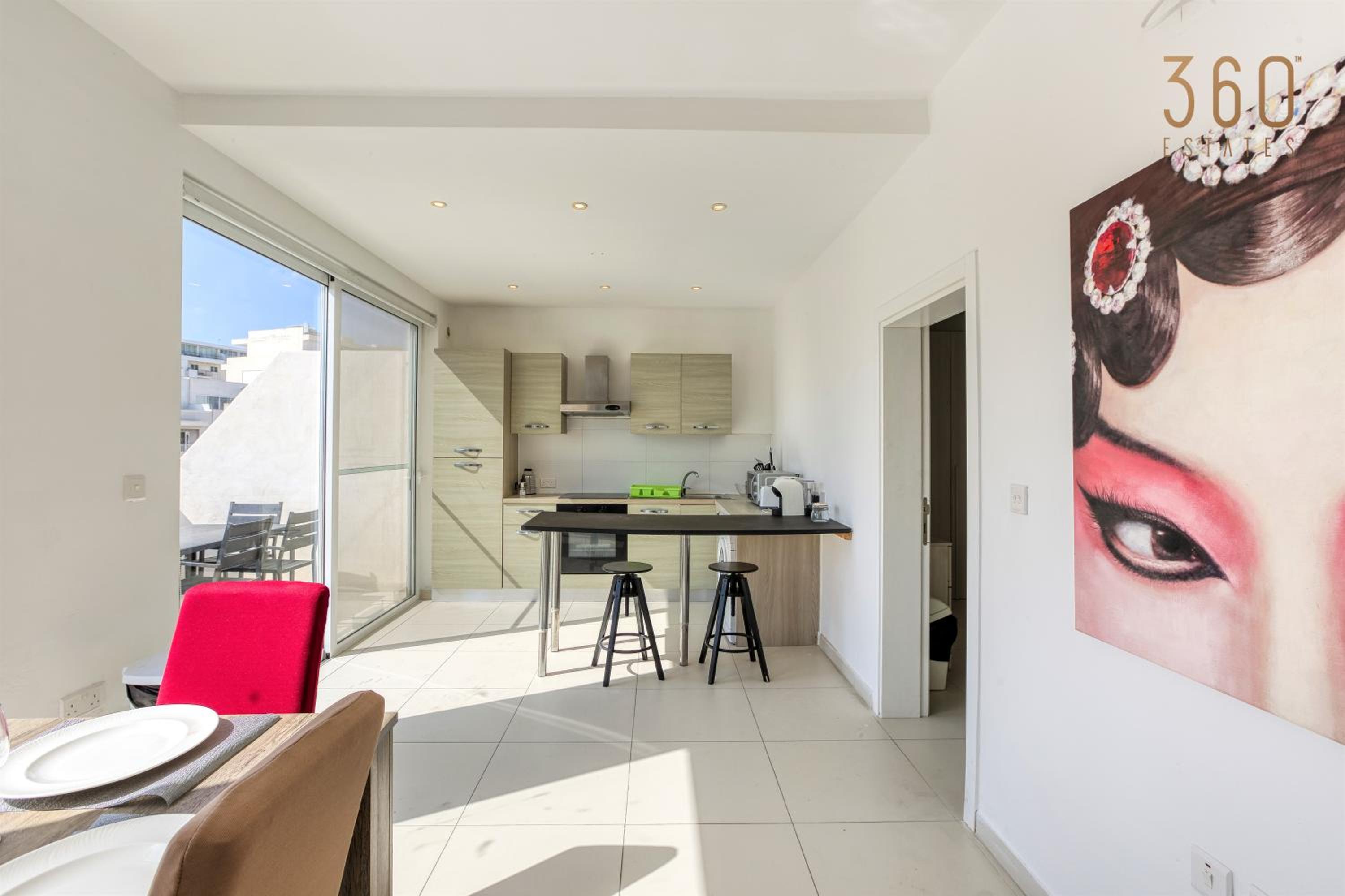 BBQ area, 2BR penthouse with large spaces & WIFI by 360 Estates view 3
