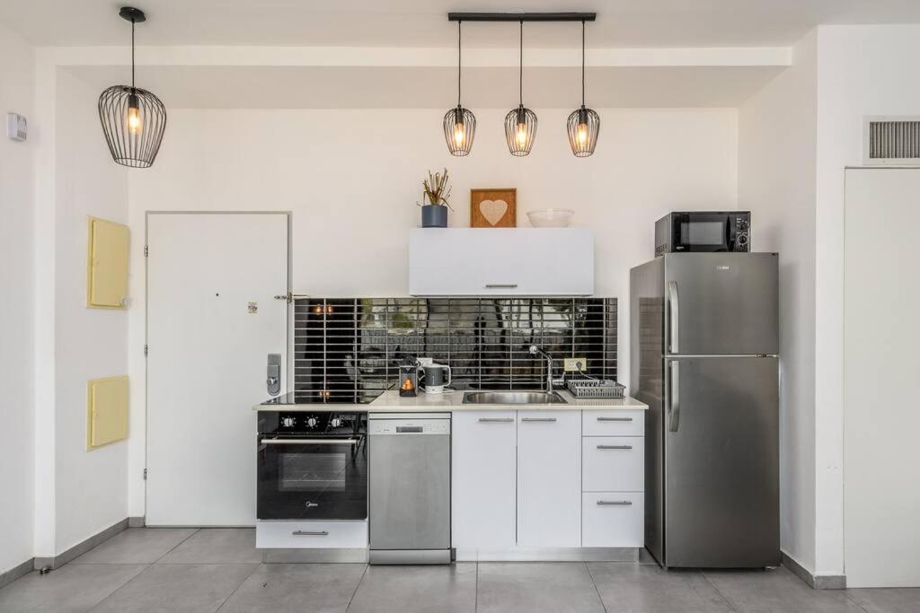 New Design 1BR by Beach in New Building - 4 people view 5