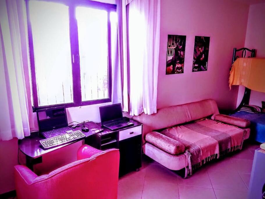 Guarapari, casa, lazer completo piscina, sauna etc