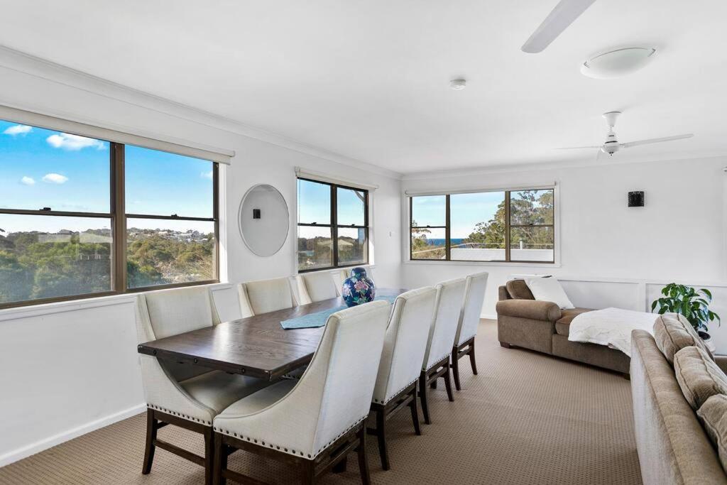Modern Farmhouse at Pacific Sands Mollymook Beach