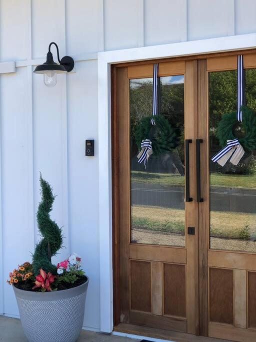 Modern Farmhouse at Pacific Sands Mollymook Beach
