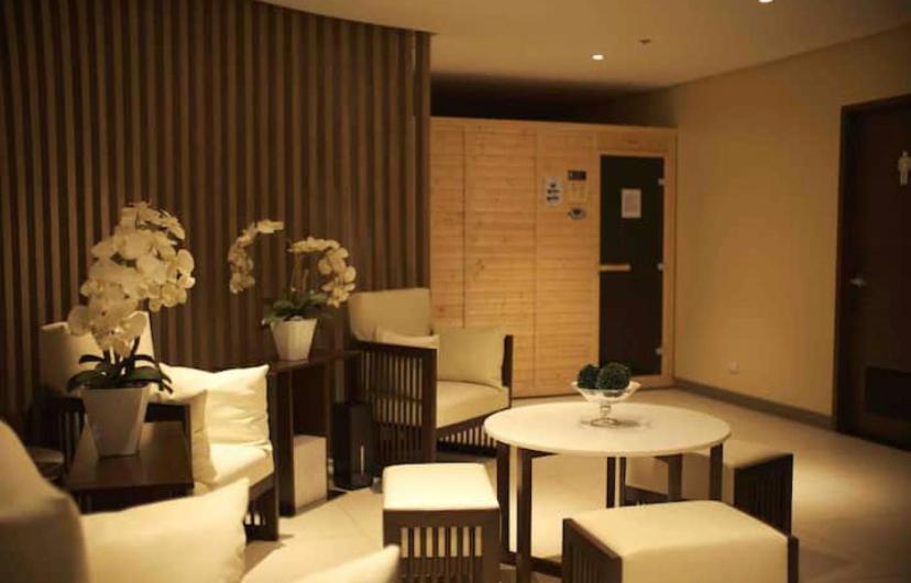 Classy 2BR Suite at Eastwood City with Pool and City Skyline View view 5