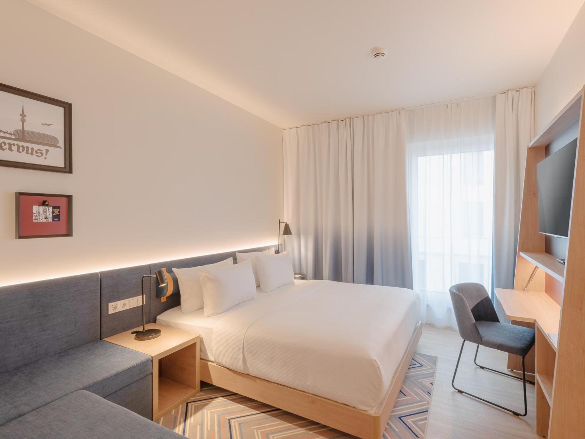 Munich Vacations - Hampton By Hilton Munich City North - Property Image 1