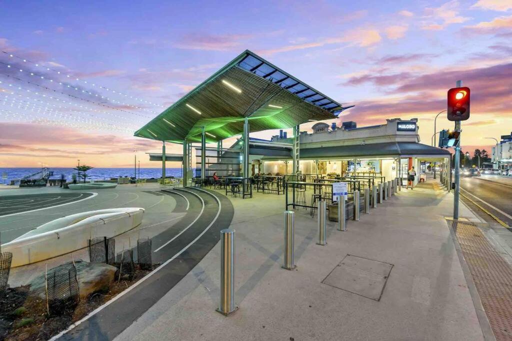 Main Street - Henley Beach House