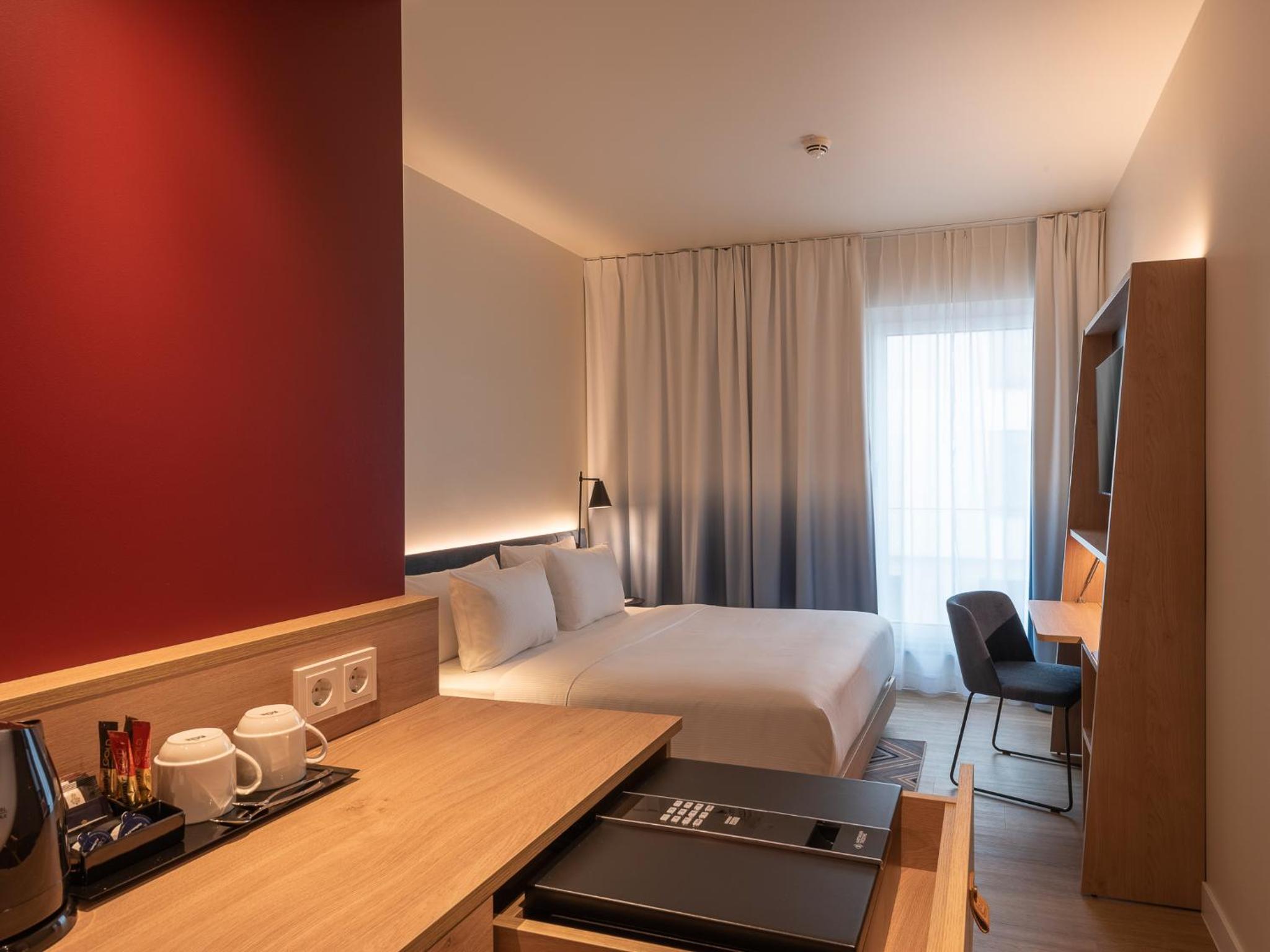 Munich Vacations - Hampton By Hilton Munich City North - Property Image 16