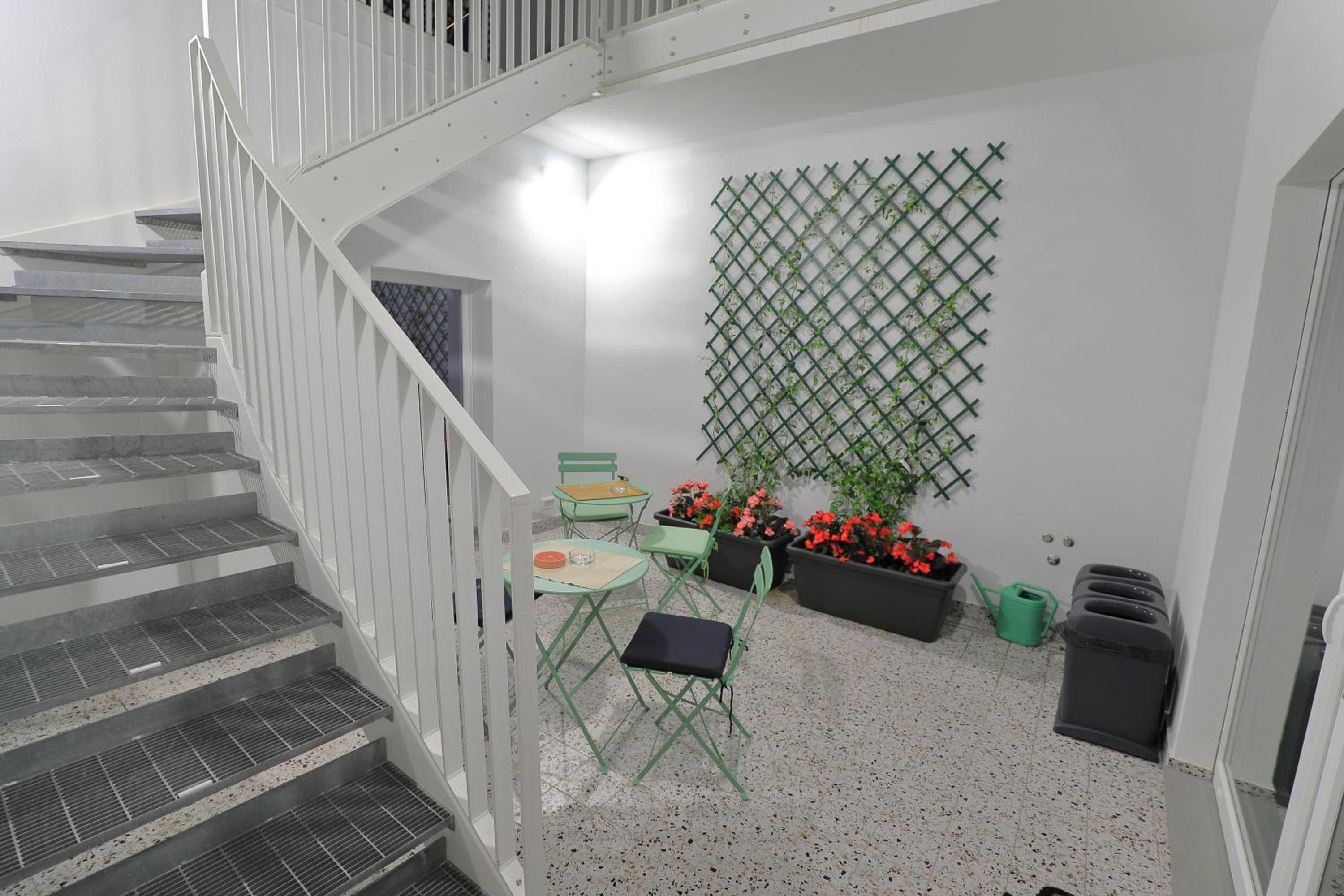 Zuara9Room Rimini view 5