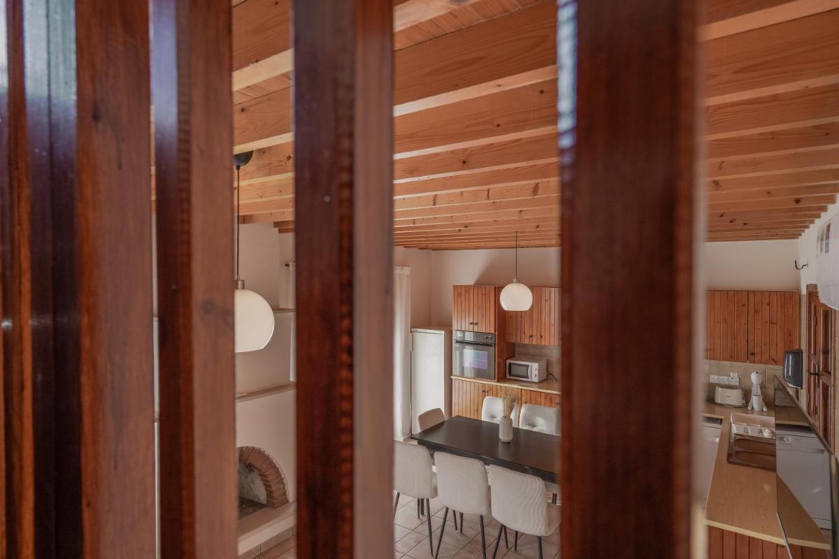 Phaedrus Living: Amarakos Villa