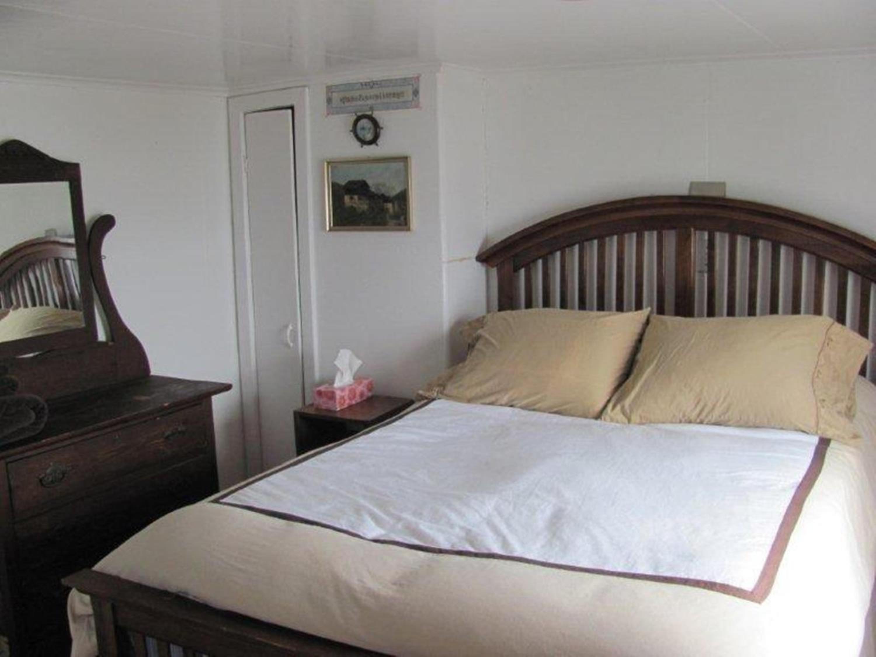 Wolf Cove Retreat House