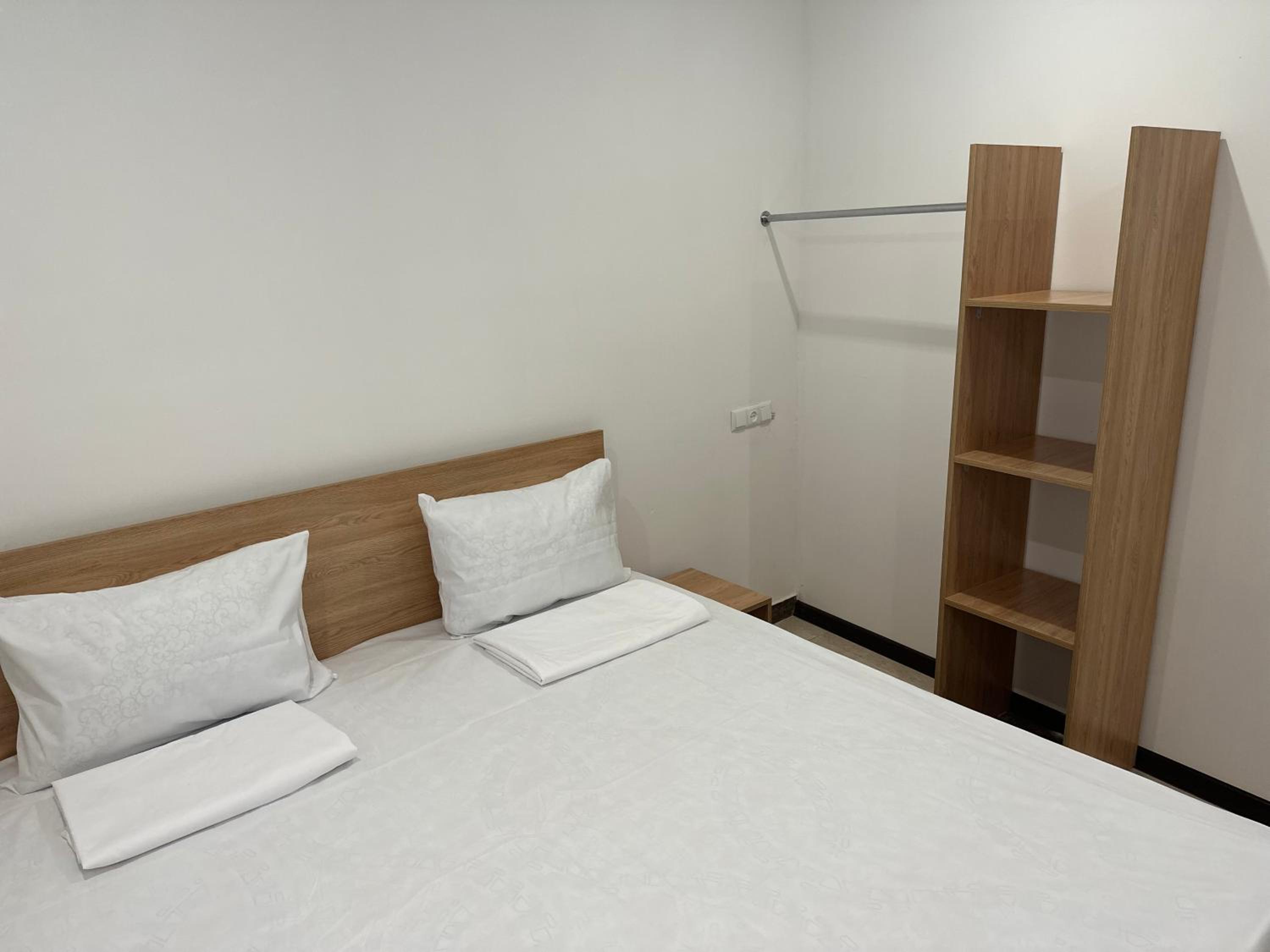 FAVORIT HOTEL-HOSTEL