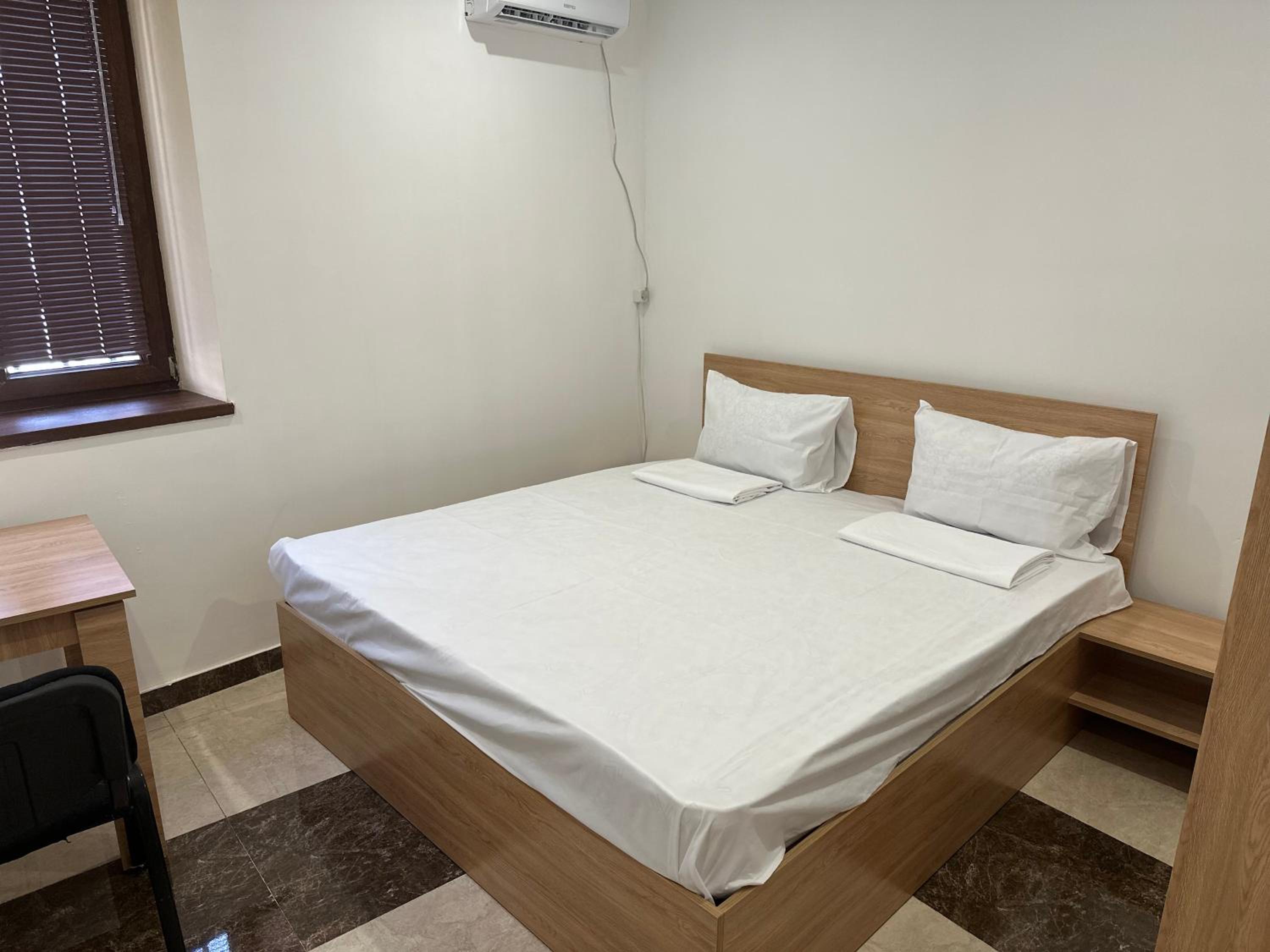 FAVORIT HOTEL-HOSTEL