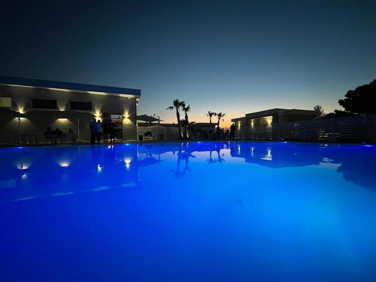 PoolSide