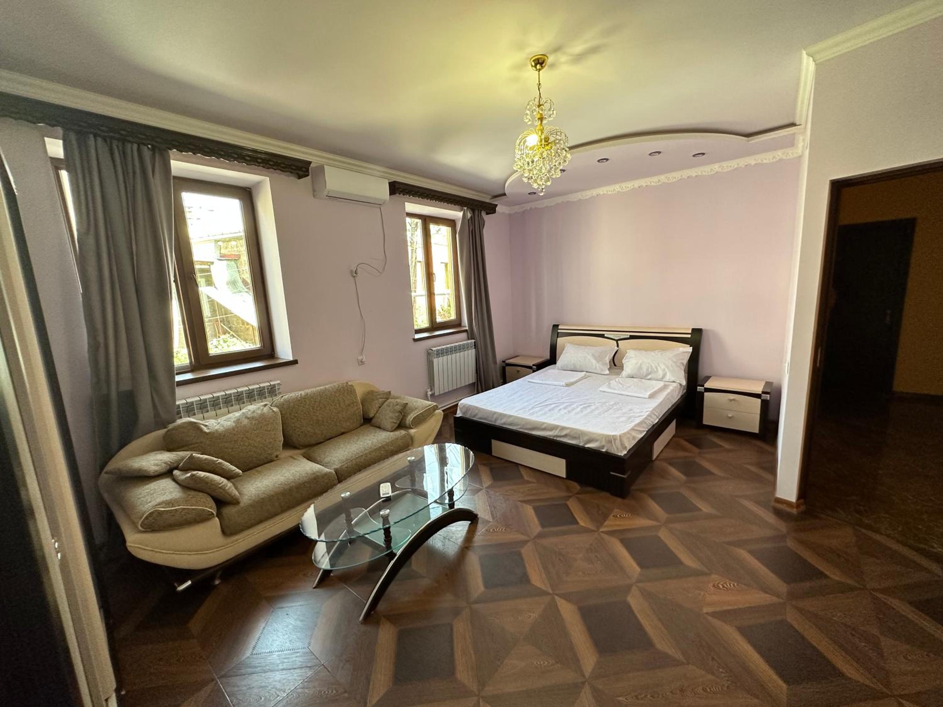 FAVORIT HOTEL-HOSTEL