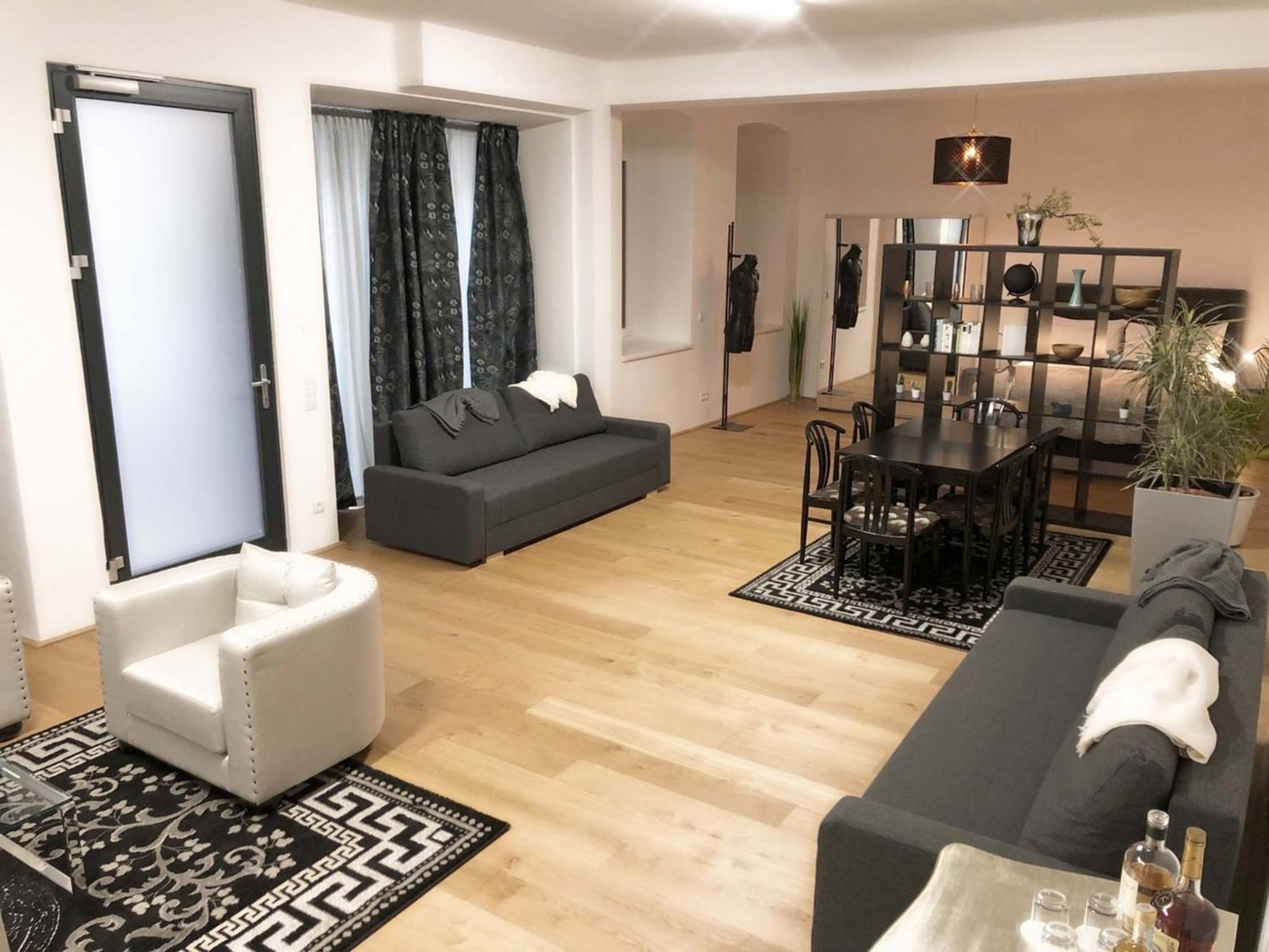 Street Living Hotel - Apartments