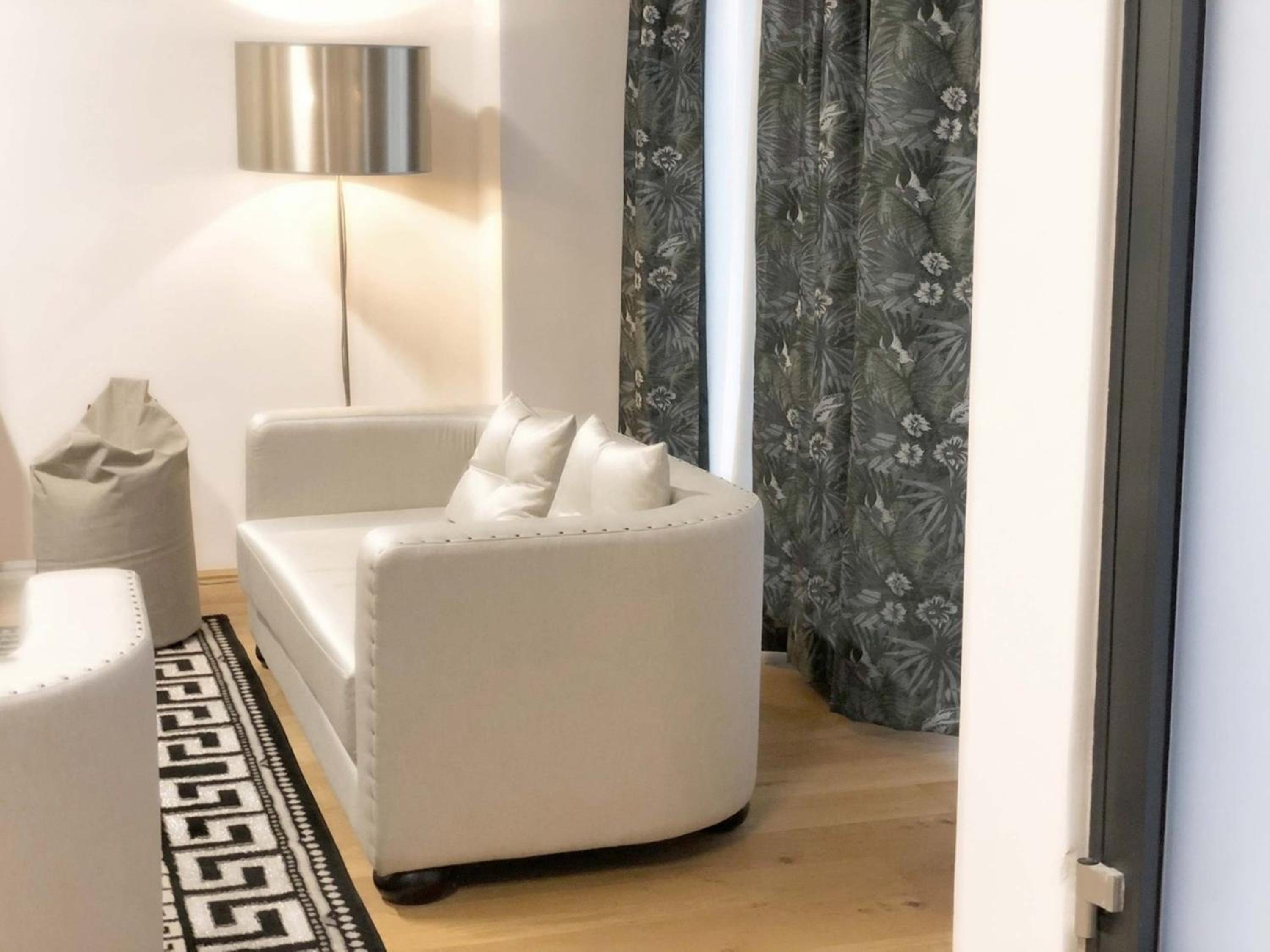 Street Living Hotel - Apartments