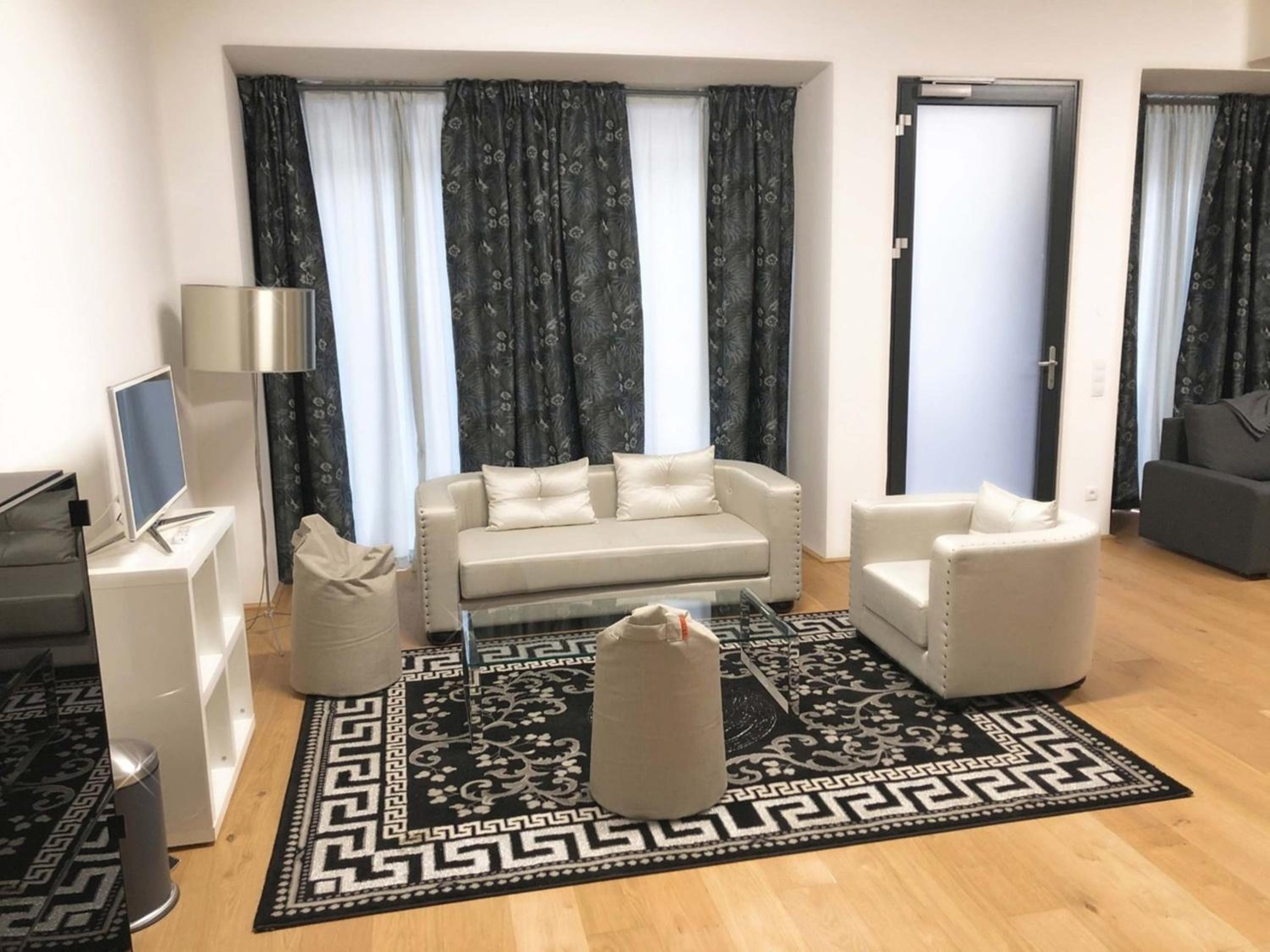 Street Living Hotel - Apartments