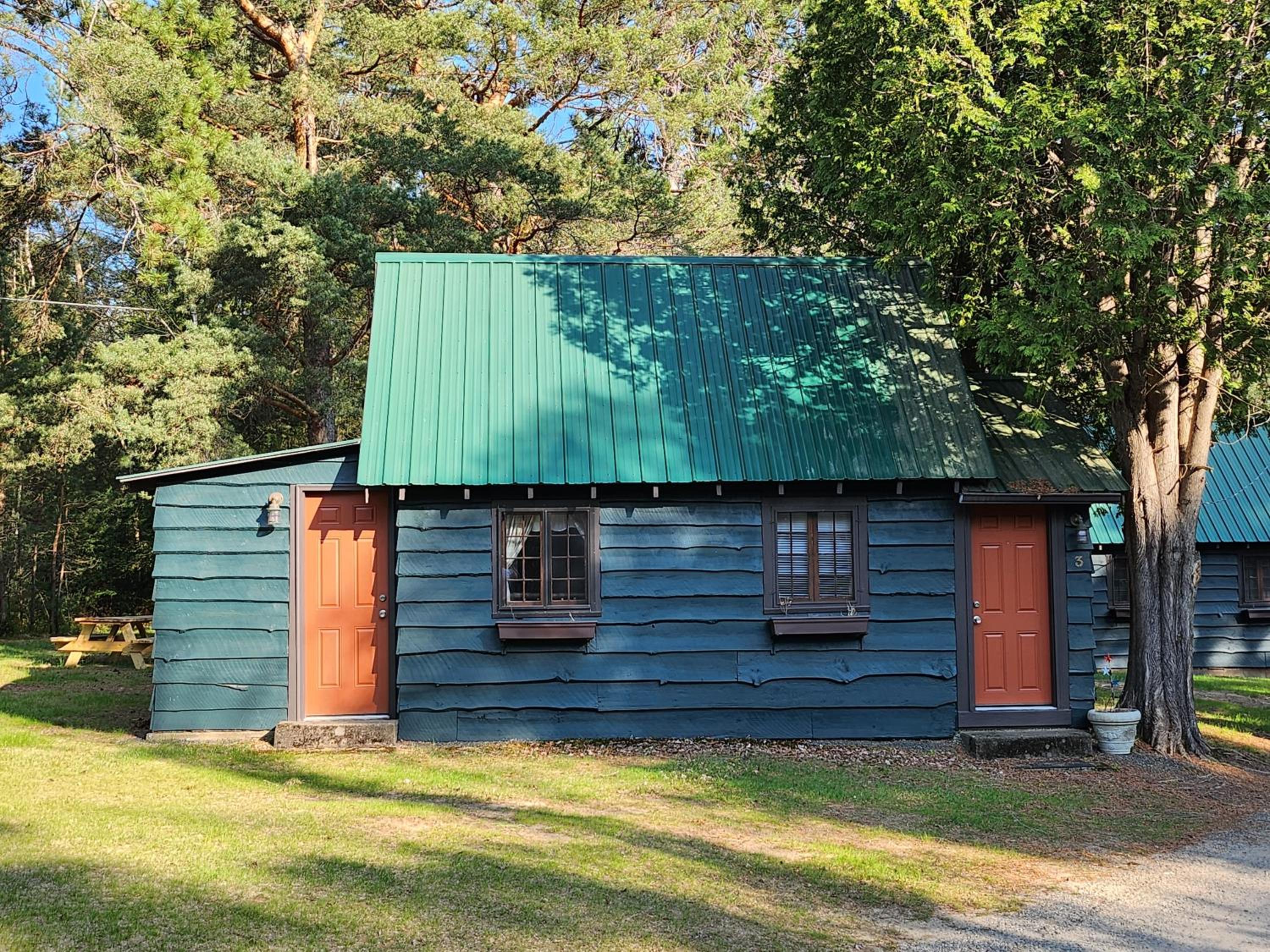 Moreno's Adirondack Cabins view 3