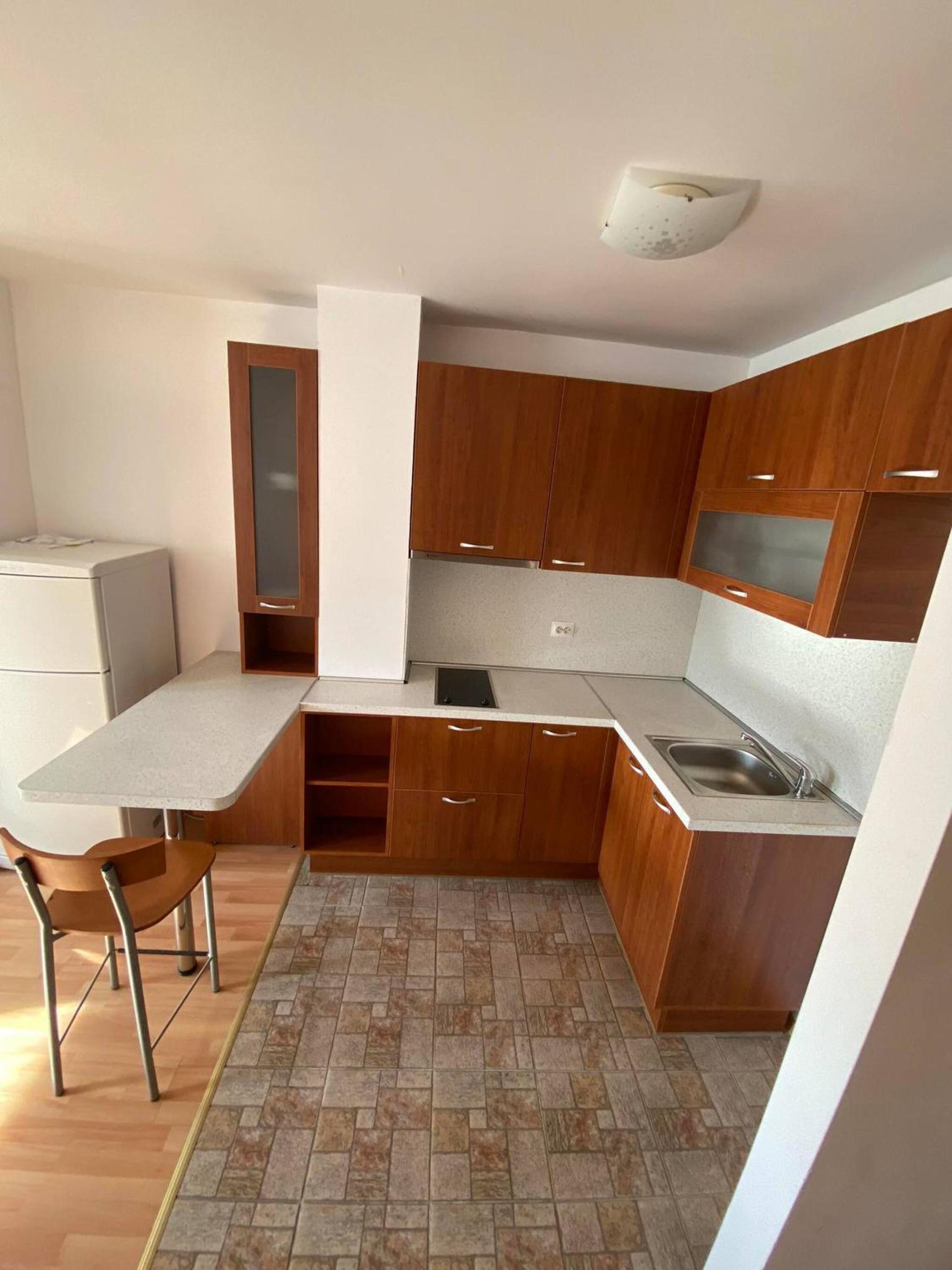 1BR Bright 300mbps WIFI Duplex - Two Floors