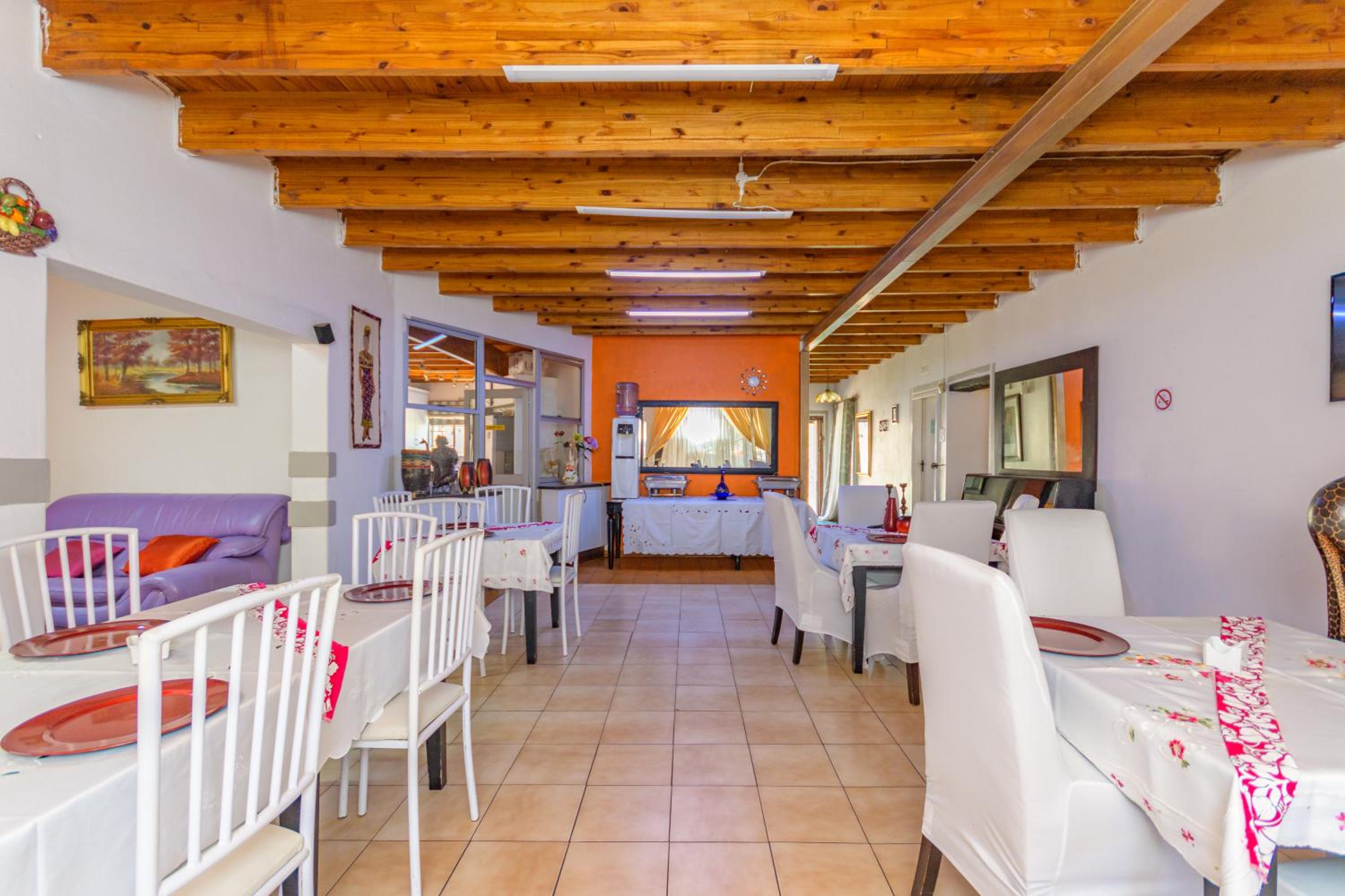 Royal Olympia Lodges & Safaris RSA