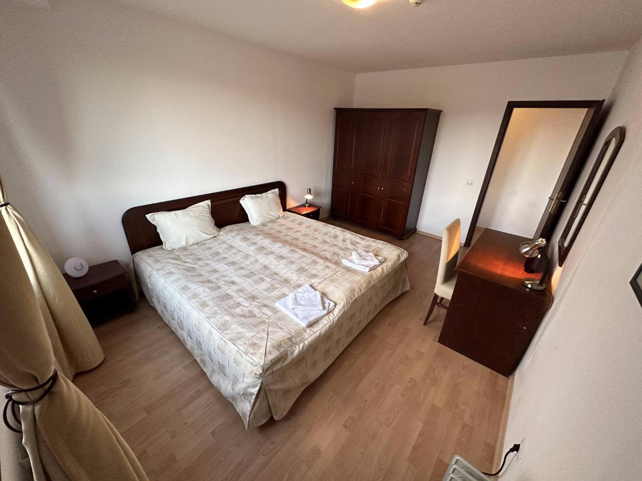 2BR Mountain View Apartment - Washer, 300mbps WIFI, Aircon