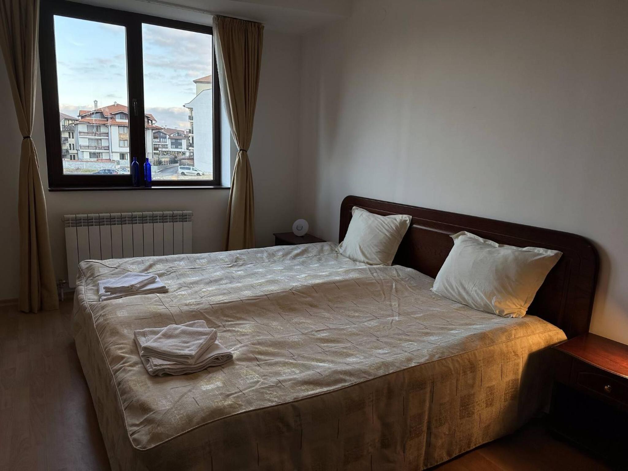 2BR Mountain View Apartment - Washer, 300mbps WIFI, Aircon