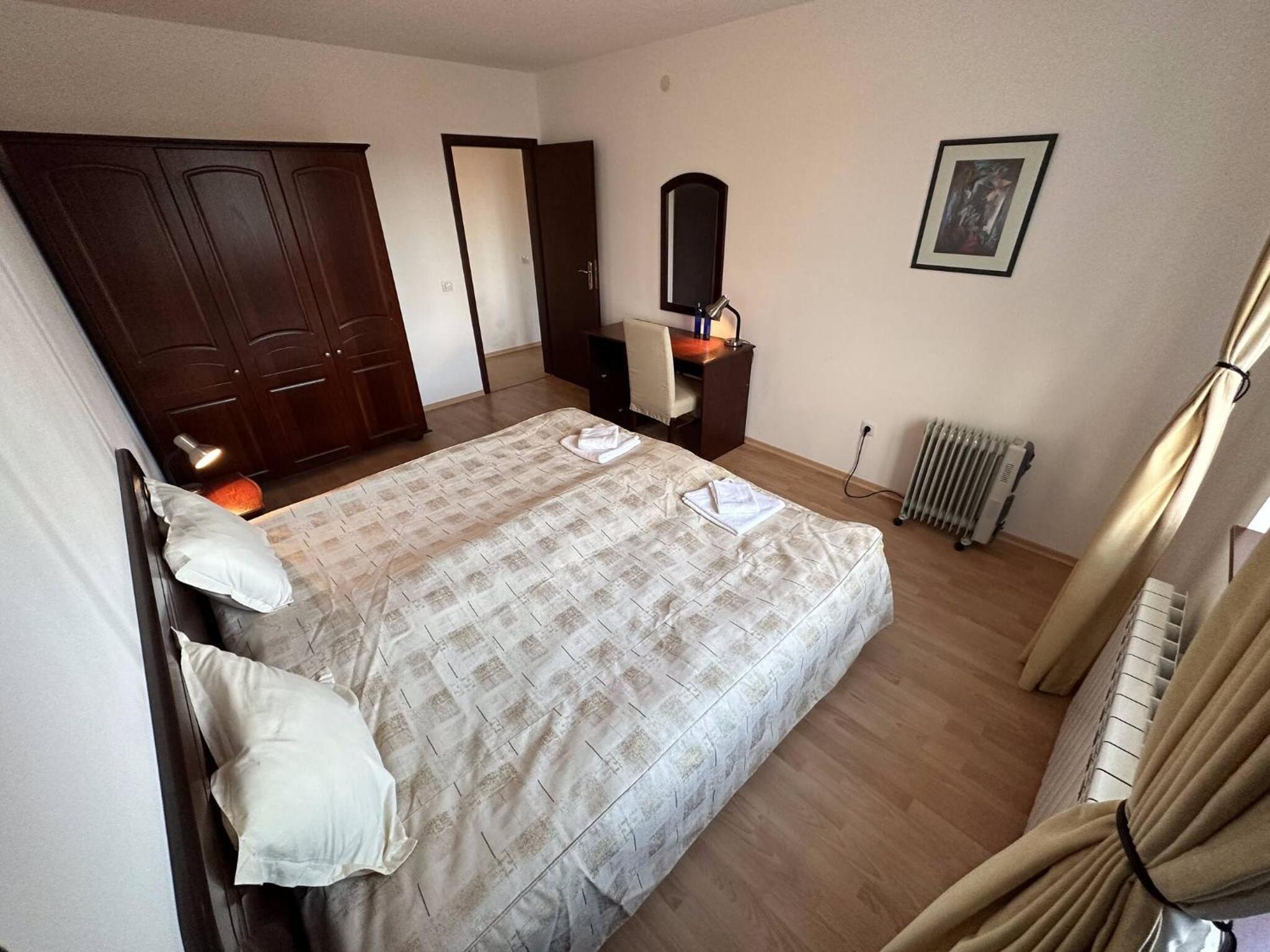 2BR Mountain View Apartment - Washer, 300mbps WIFI, Aircon
