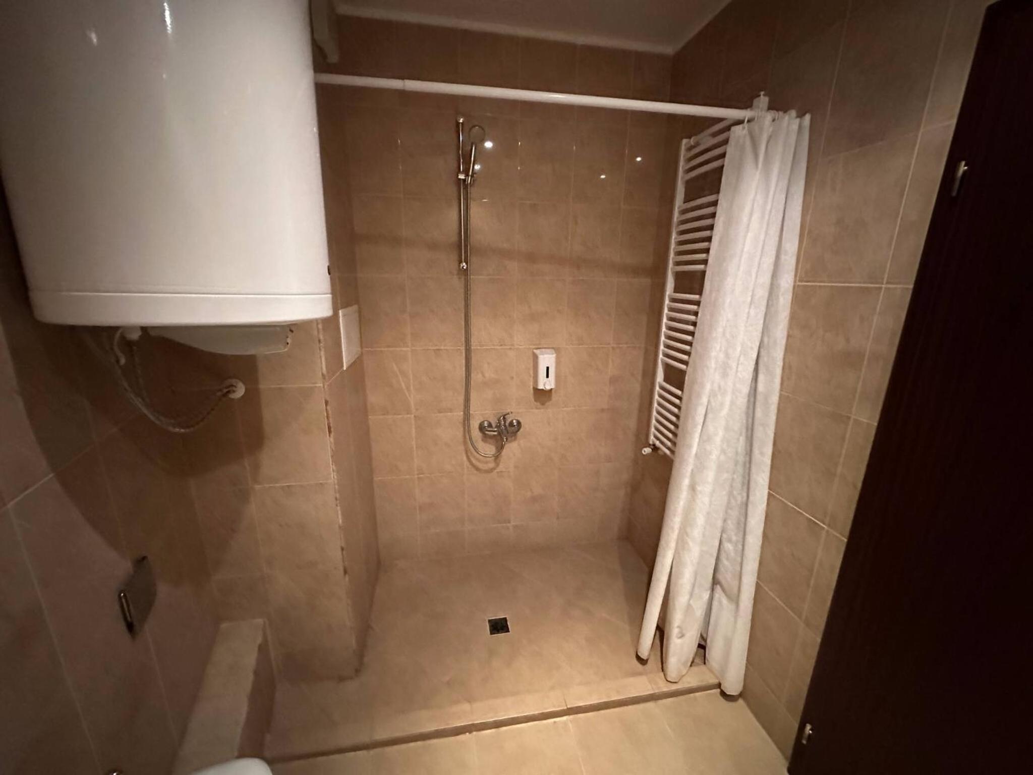 2BR Mountain View Apartment - Washer, 300mbps WIFI, Aircon