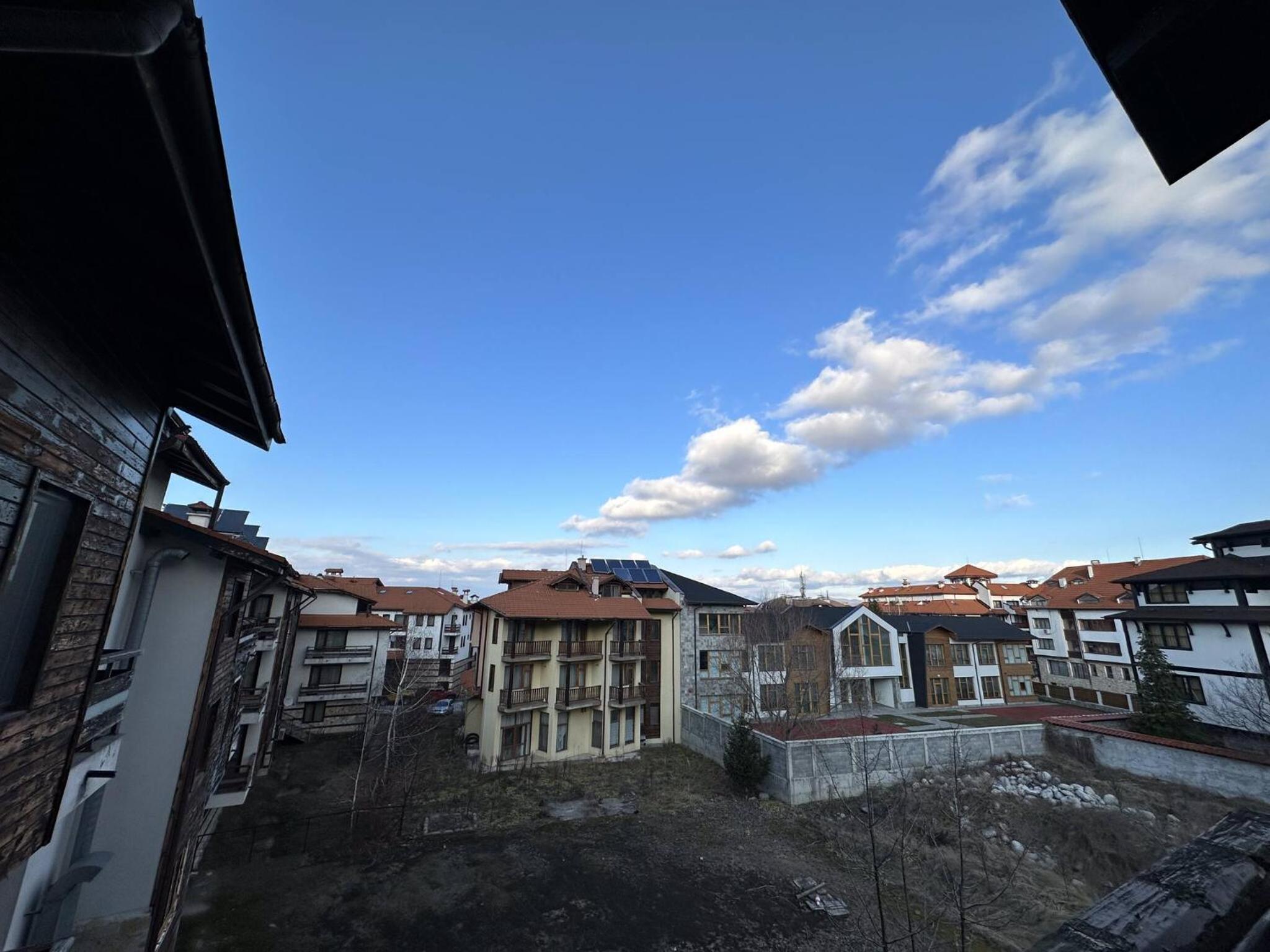 2BR Mountain View Apartment - Washer, 300mbps WIFI, Aircon