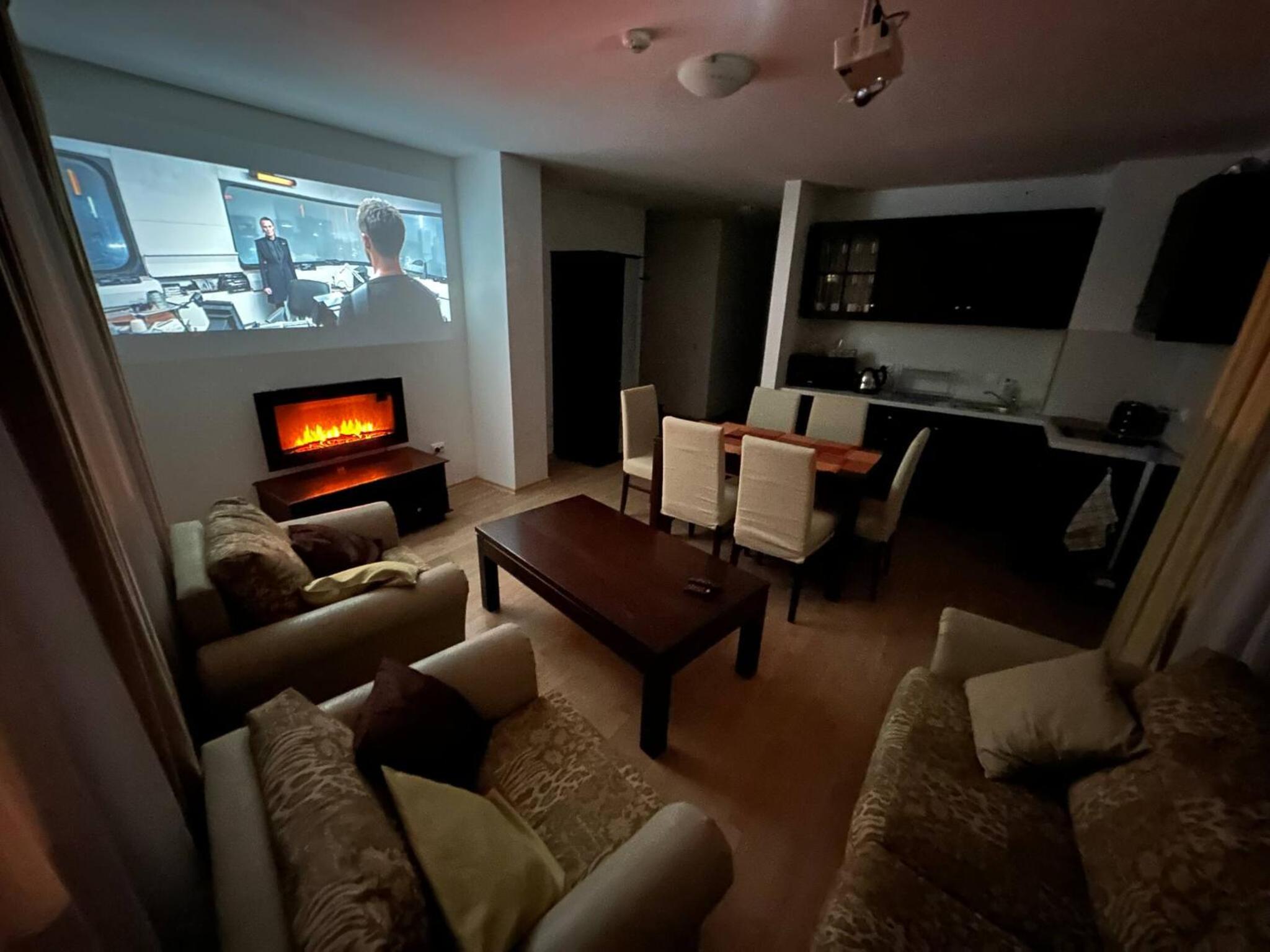 2BR Mountain View Apartment - Washer, 300mbps WIFI, Aircon