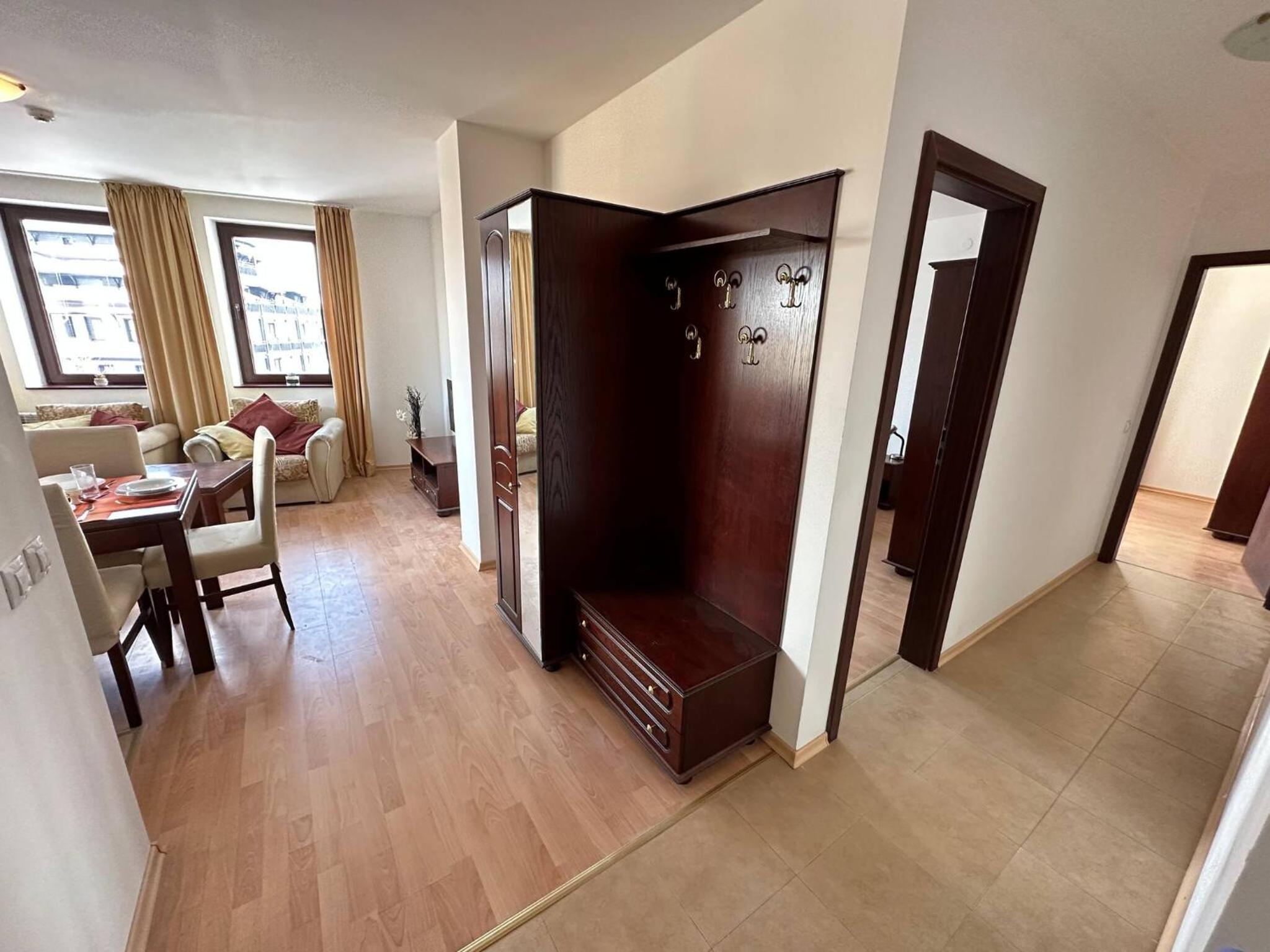 2BR Mountain View Apartment - Washer, 300mbps WIFI, Aircon